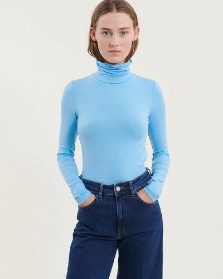 Blau