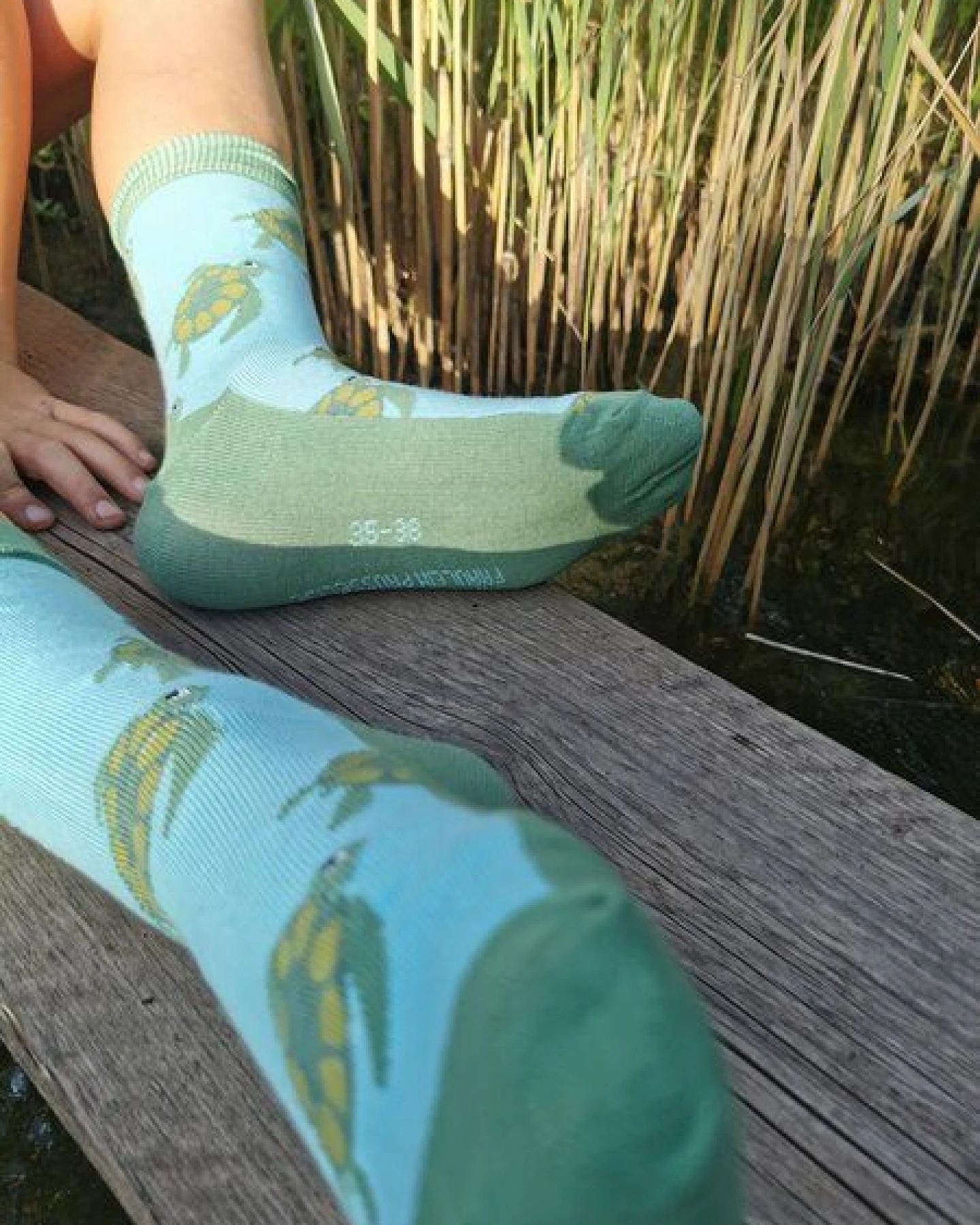 Fräulein Prusselise Schildkröte Socken, türkis, grün, bunt gemustert – Ansicht 3