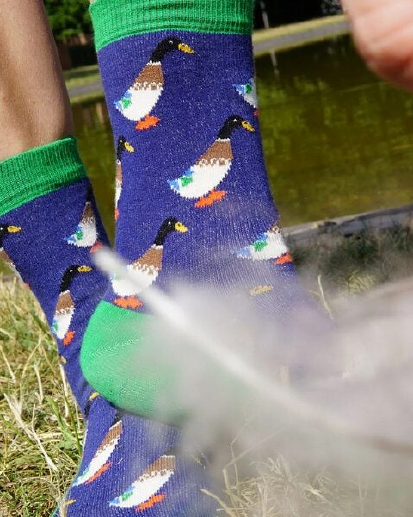 Fräulein Prusselise Ente Socken blau grün bunt gemustert – Ansicht 3