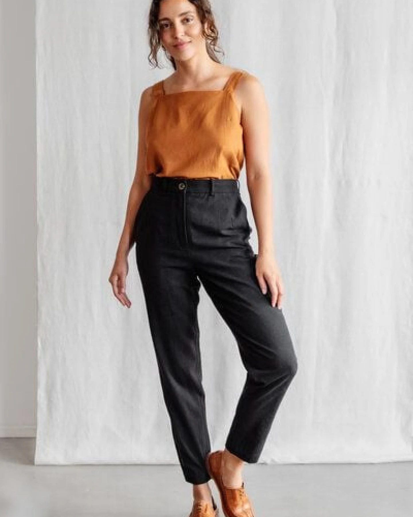 Jyoti - Fair Works Bio-Baumwoll Hose Suhrut Schwarz – Ansicht 4