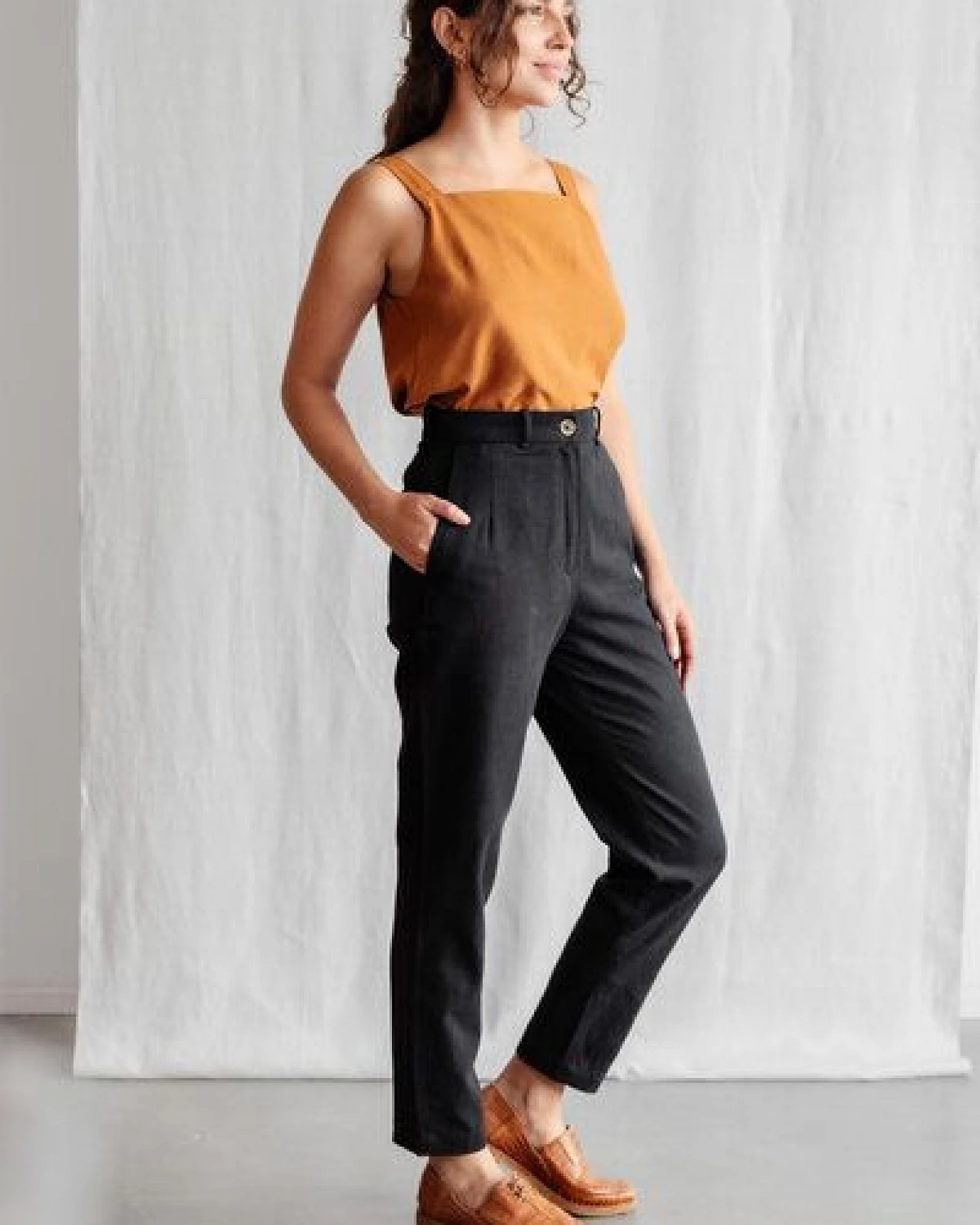 Jyoti - Fair Works Bio-Baumwoll Hose Suhrut Schwarz – Ansicht 2