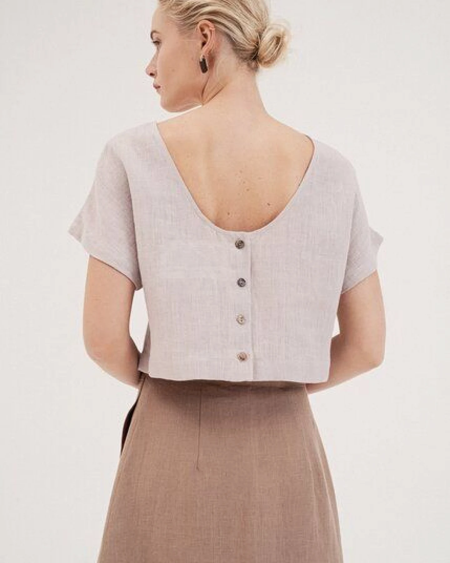 AmourLinen Leinen-Crop-Top mit Knöpfen LISA – Ansicht 2