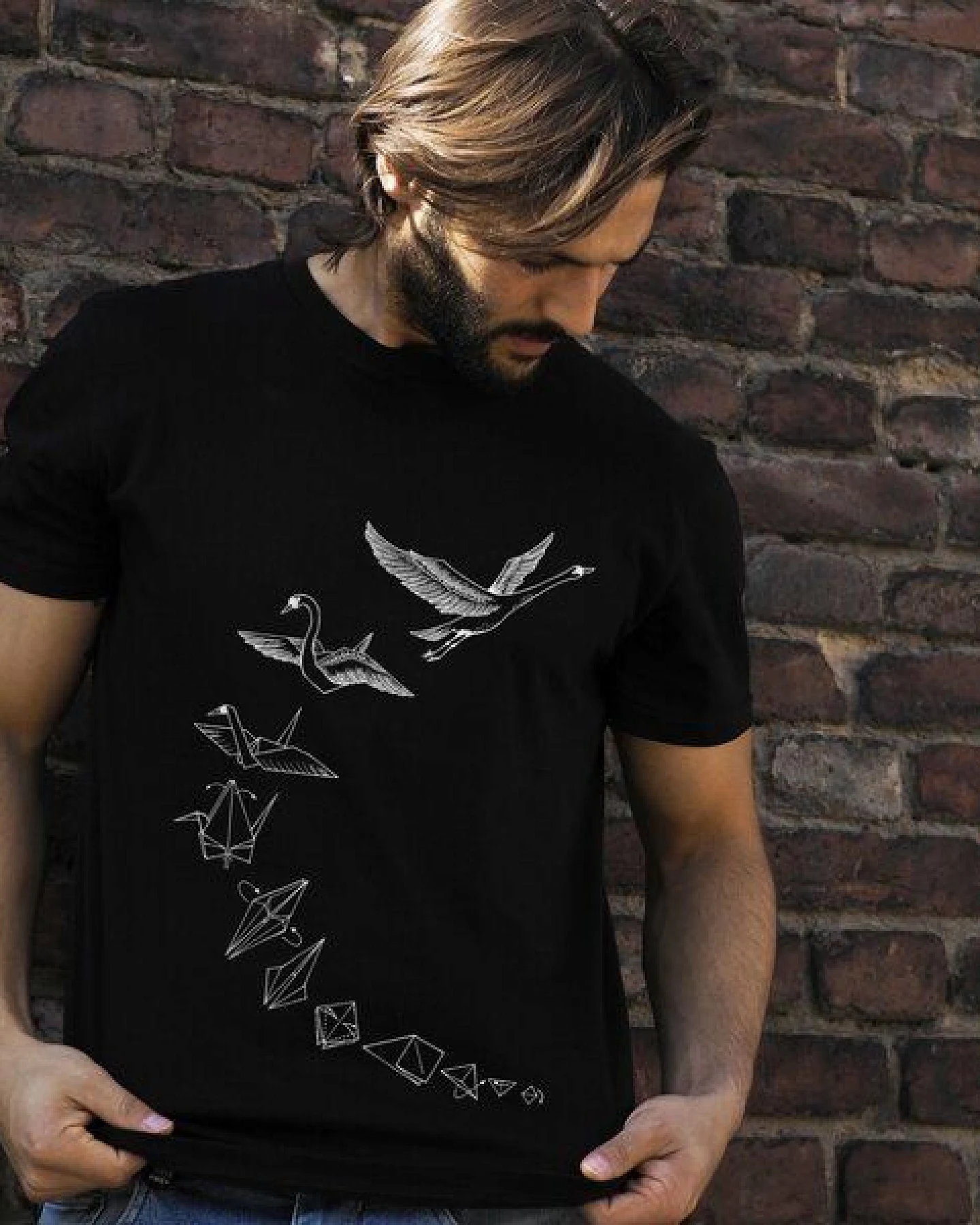 T-Shirt – Origami Schwan – LIGARTI Tiermanufaktur – Ansicht 3