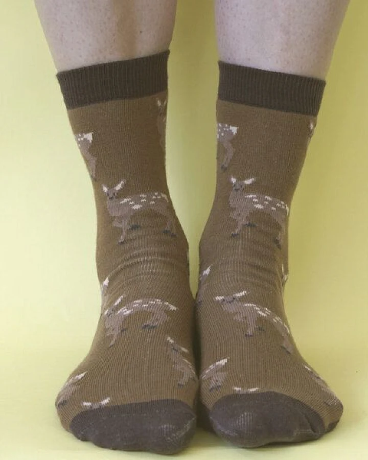 Fräulein Prusselise Socke mit Rehen, braun, bunt gemustert