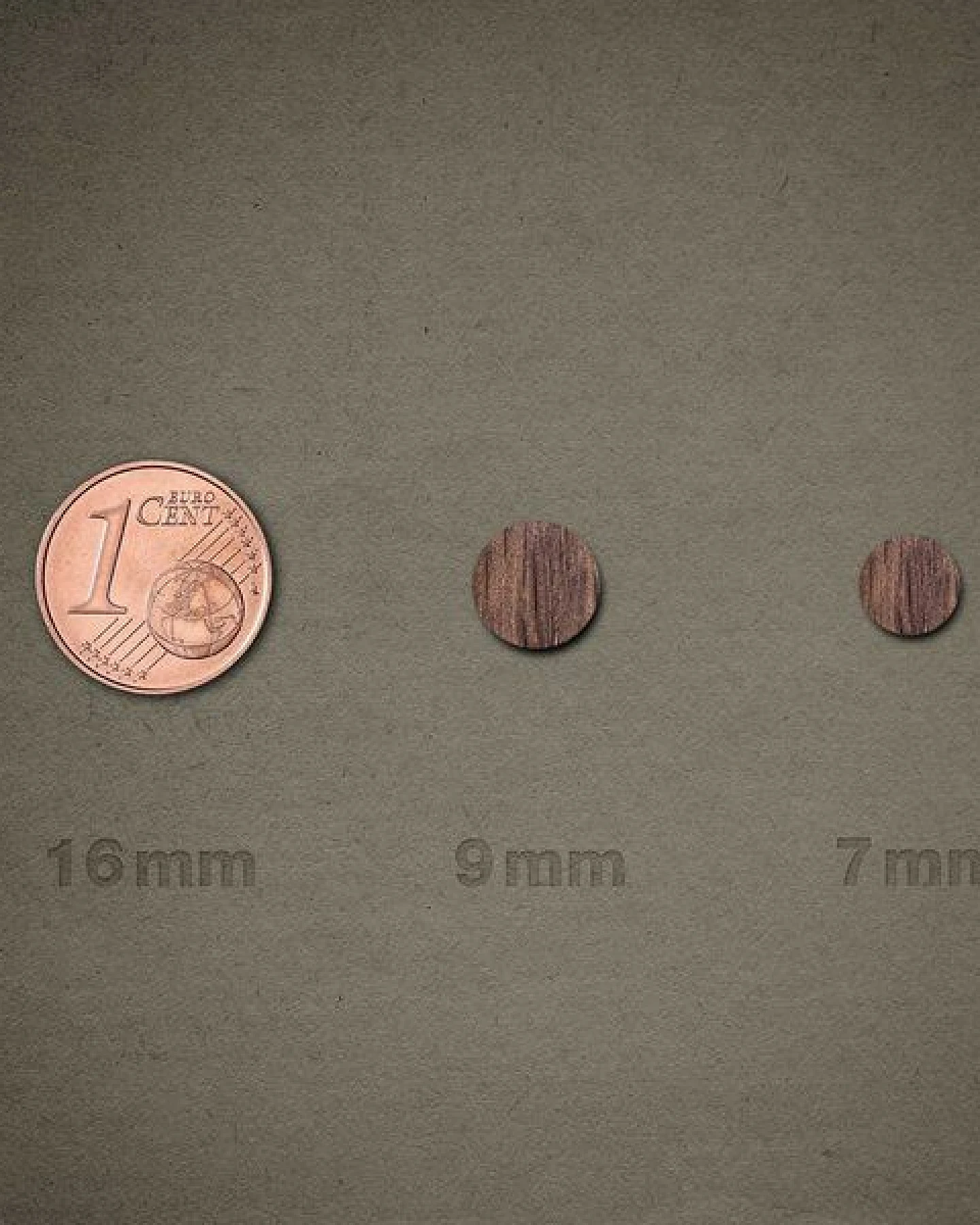 feinformart Ohrstecker / Ohrring aus Holz - Stern dunkel - 9mm – Ansicht 4