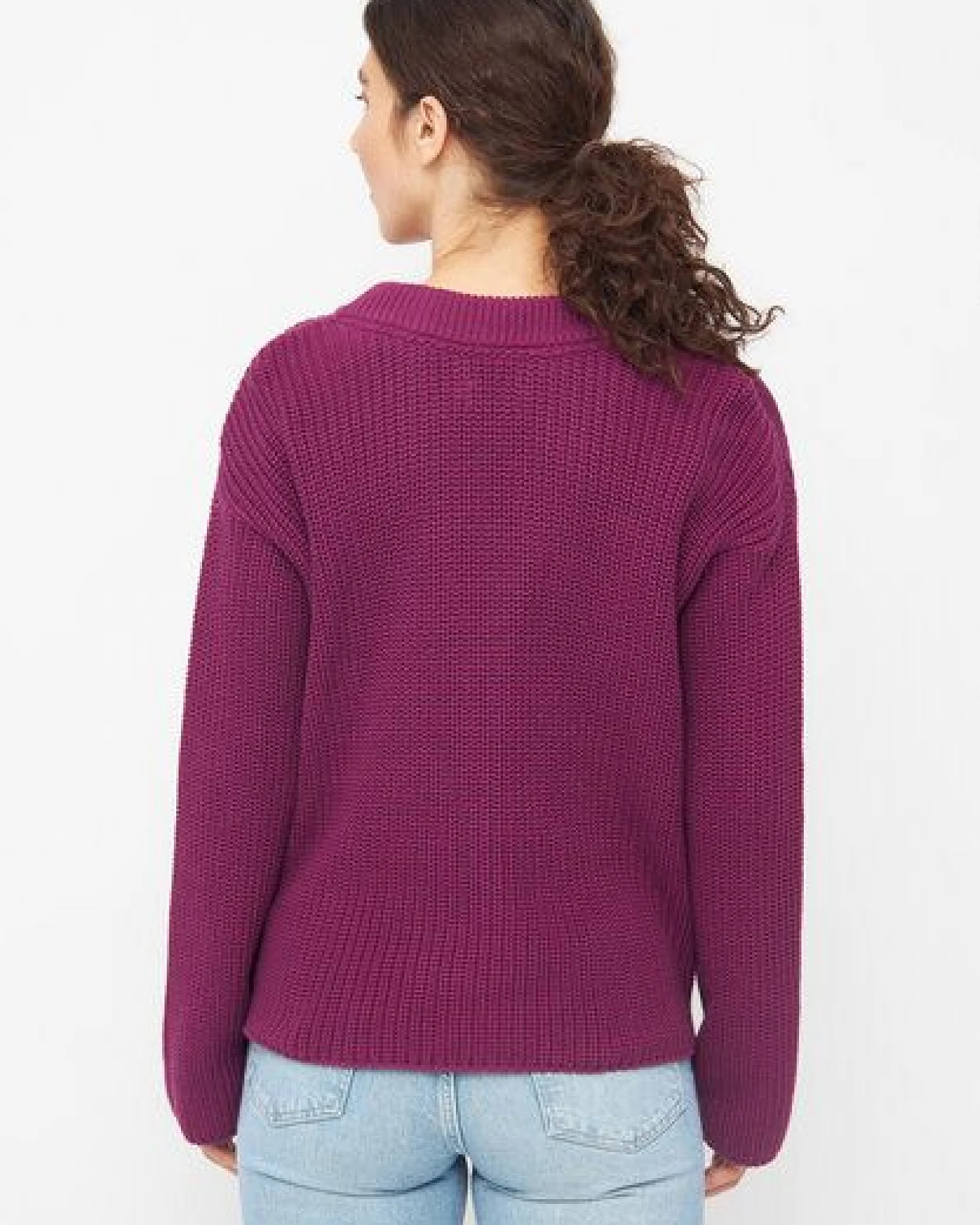 Givn Berlin Damen Strickpullover mit V-Ausschnitt aus Bio-Baumwolle - ELSA – Ansicht 3
