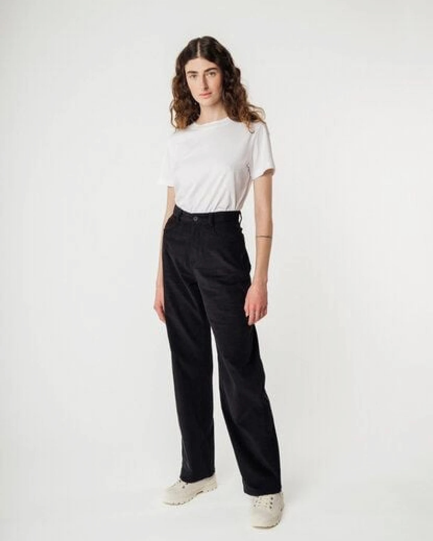 Cord Hose mit hohem Bund und weitem Bein OORJA – Ansicht 4
