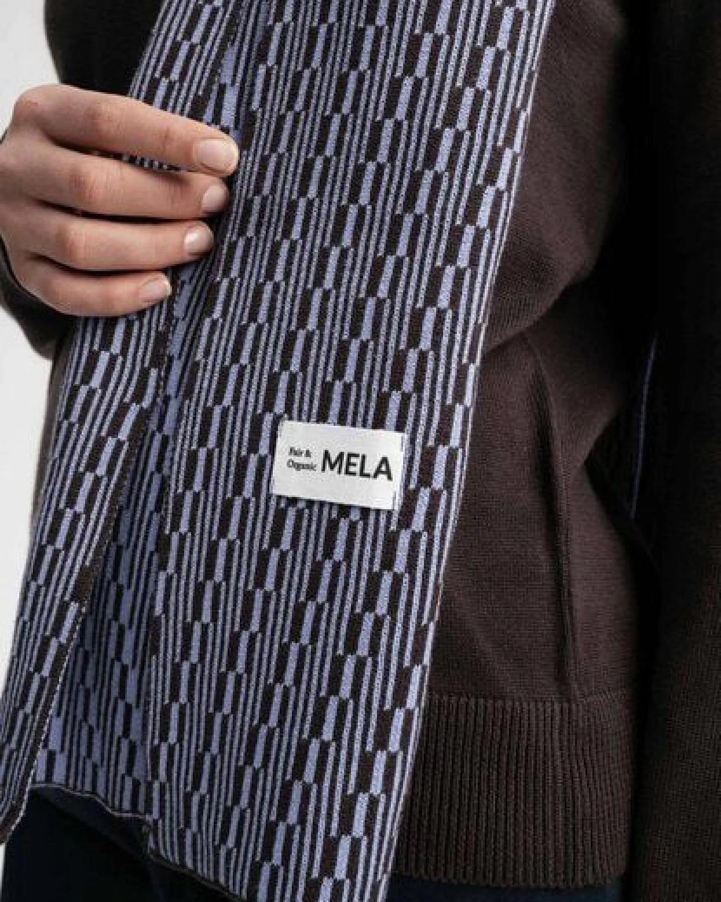MELA Jacquard Strick Schal Style ASMEE aus 100% Bio-Baumwolle – Ansicht 4