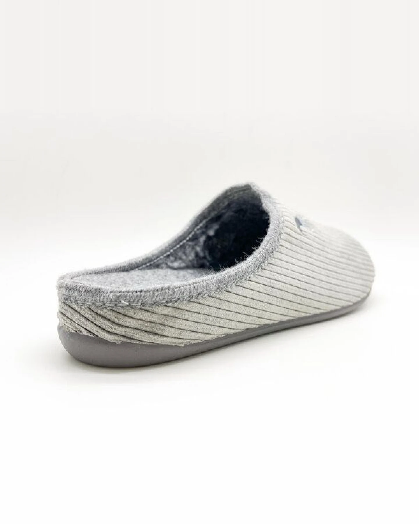 Veganer "thies ® Eco Cord Slipper" aus zertifiziertem recyceltem PES Cord – Ansicht 3