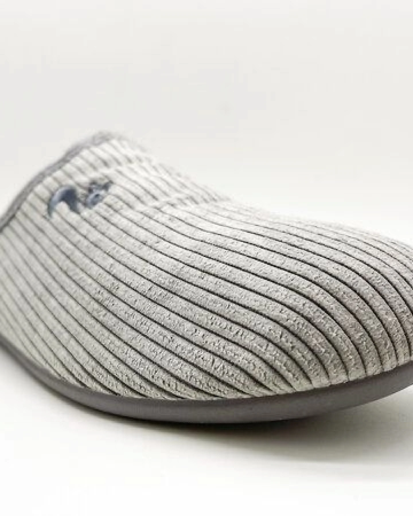 Veganer "thies ® Eco Cord Slipper" aus zertifiziertem recyceltem PES Cord – Ansicht 2