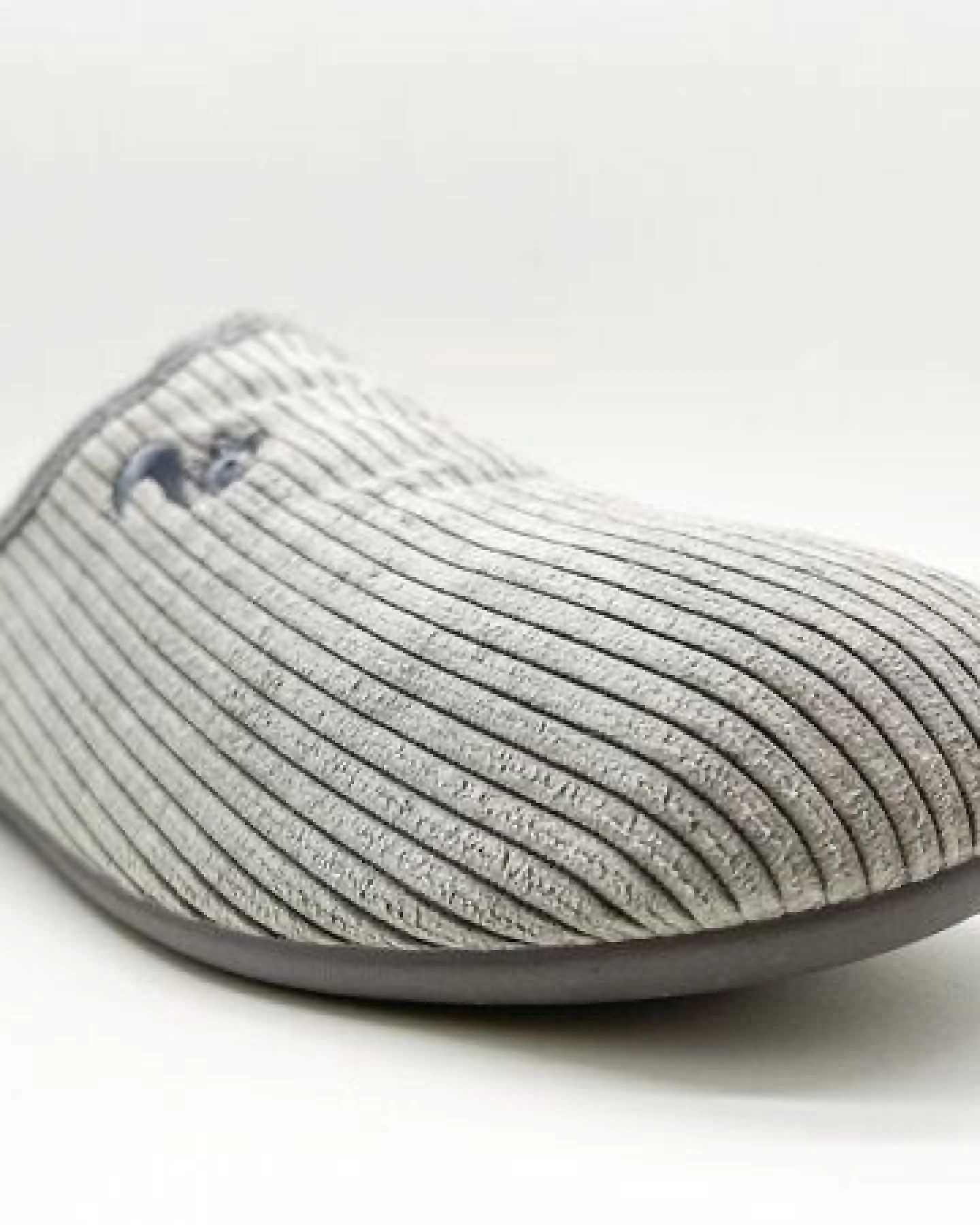 Veganer "thies ® Eco Cord Slipper" aus zertifiziertem recyceltem PES Cord – Ansicht 2