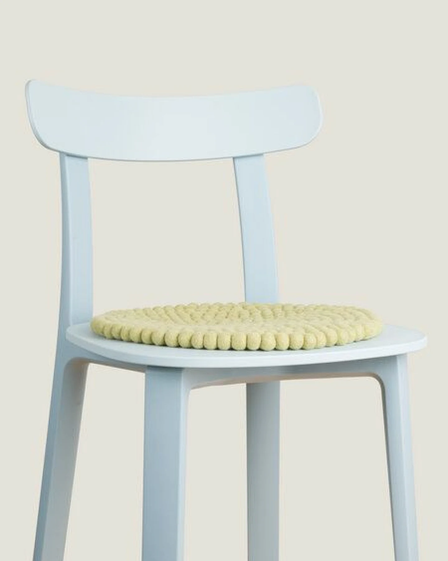 myfelt Filzkugel Sitzauflage (⌀ 36 cm, 36 x 36 cm) – Ansicht 4
