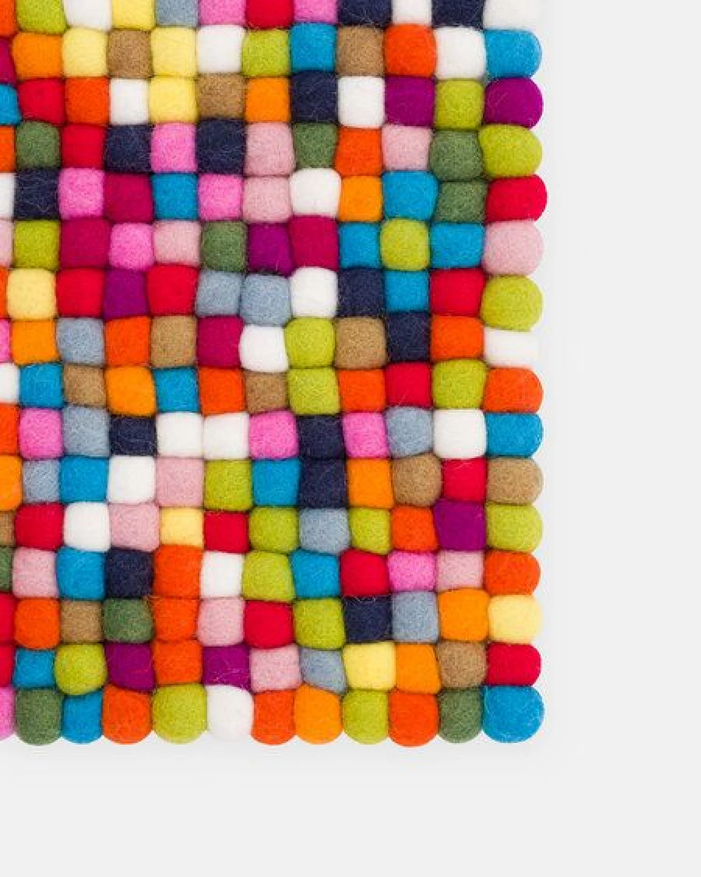 myfelt Filzkugel Sitzauflage (⌀ 36 cm, 36 x 36 cm) – Ansicht 2