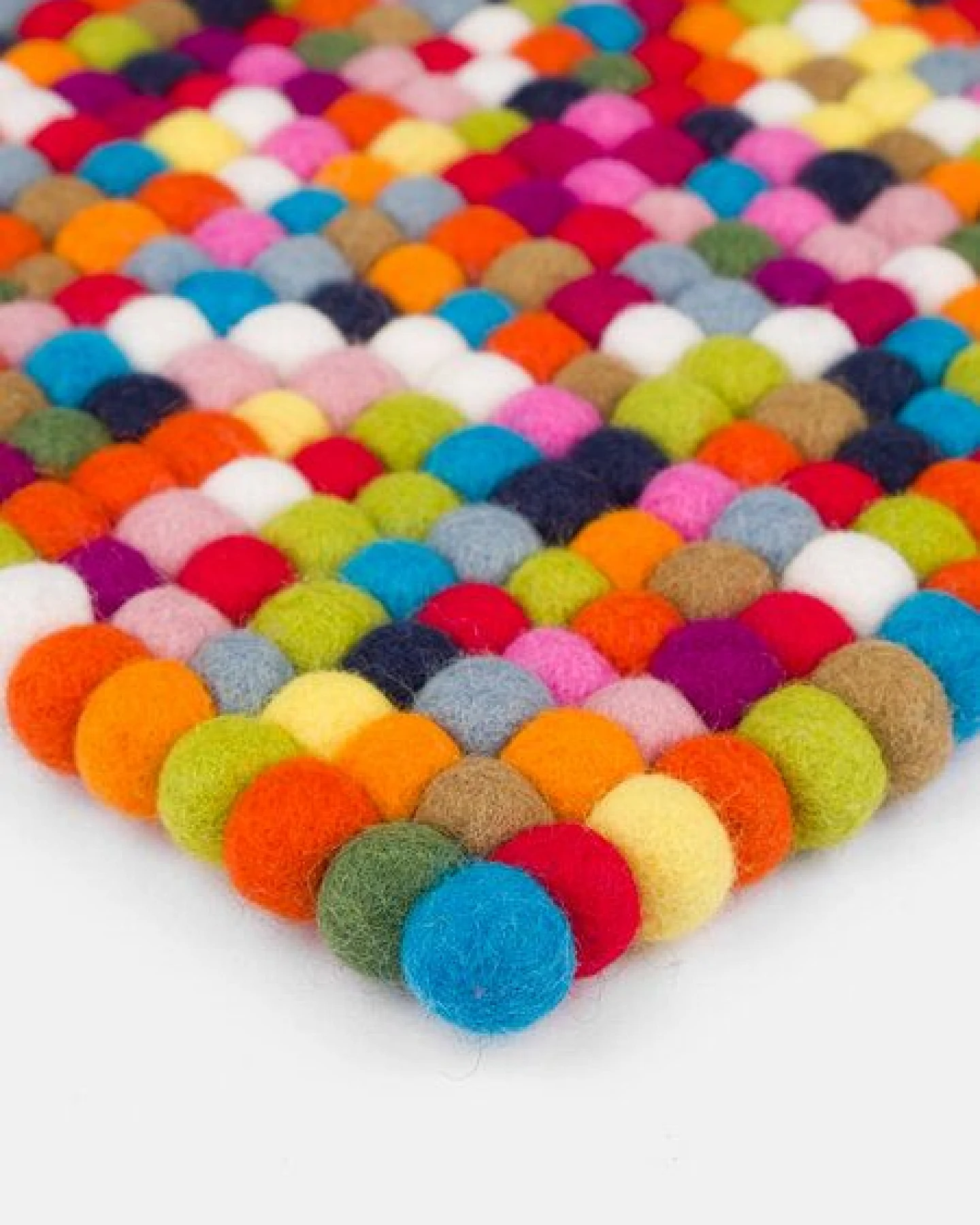 myfelt Filzkugel Sitzauflage (⌀ 36 cm, 36 x 36 cm) – Ansicht 3