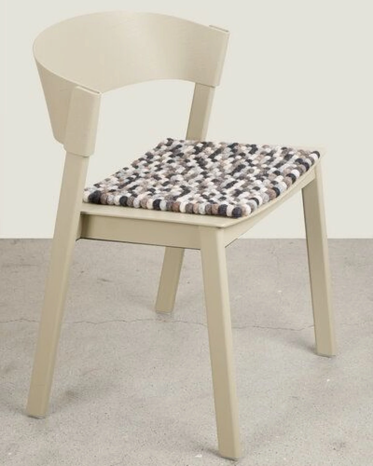 myfelt Filzkugel Sitzauflage (⌀ 36 cm, 36 x 36 cm) – Ansicht 4