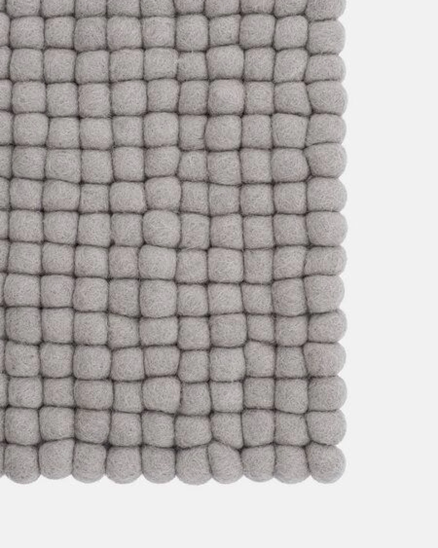 myfelt Filzkugel Sitzauflage (⌀ 36 cm, 36 x 36 cm) – Ansicht 2
