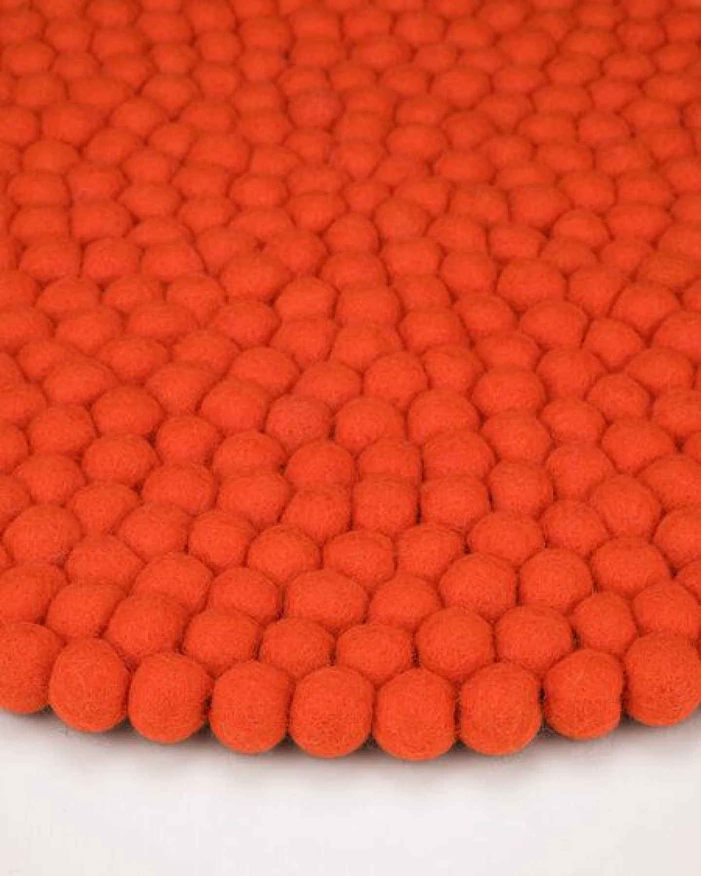 myfelt Filzkugel Sitzauflage (⌀ 36 cm, 36 x 36 cm) – Ansicht 2