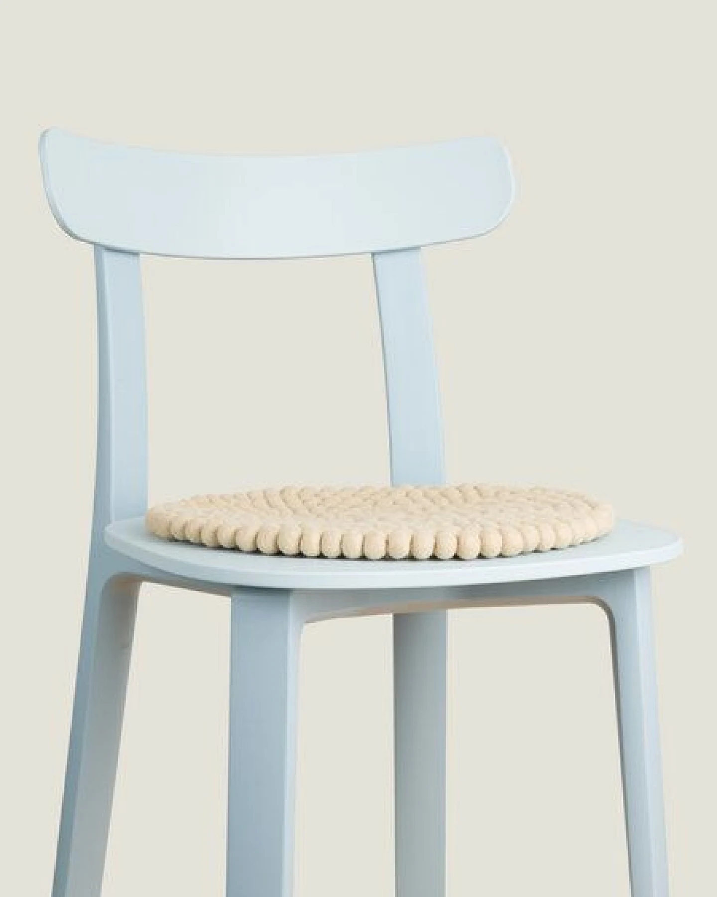 myfelt Filzkugel Sitzauflage (⌀ 36 cm, 36 x 36 cm) – Ansicht 4