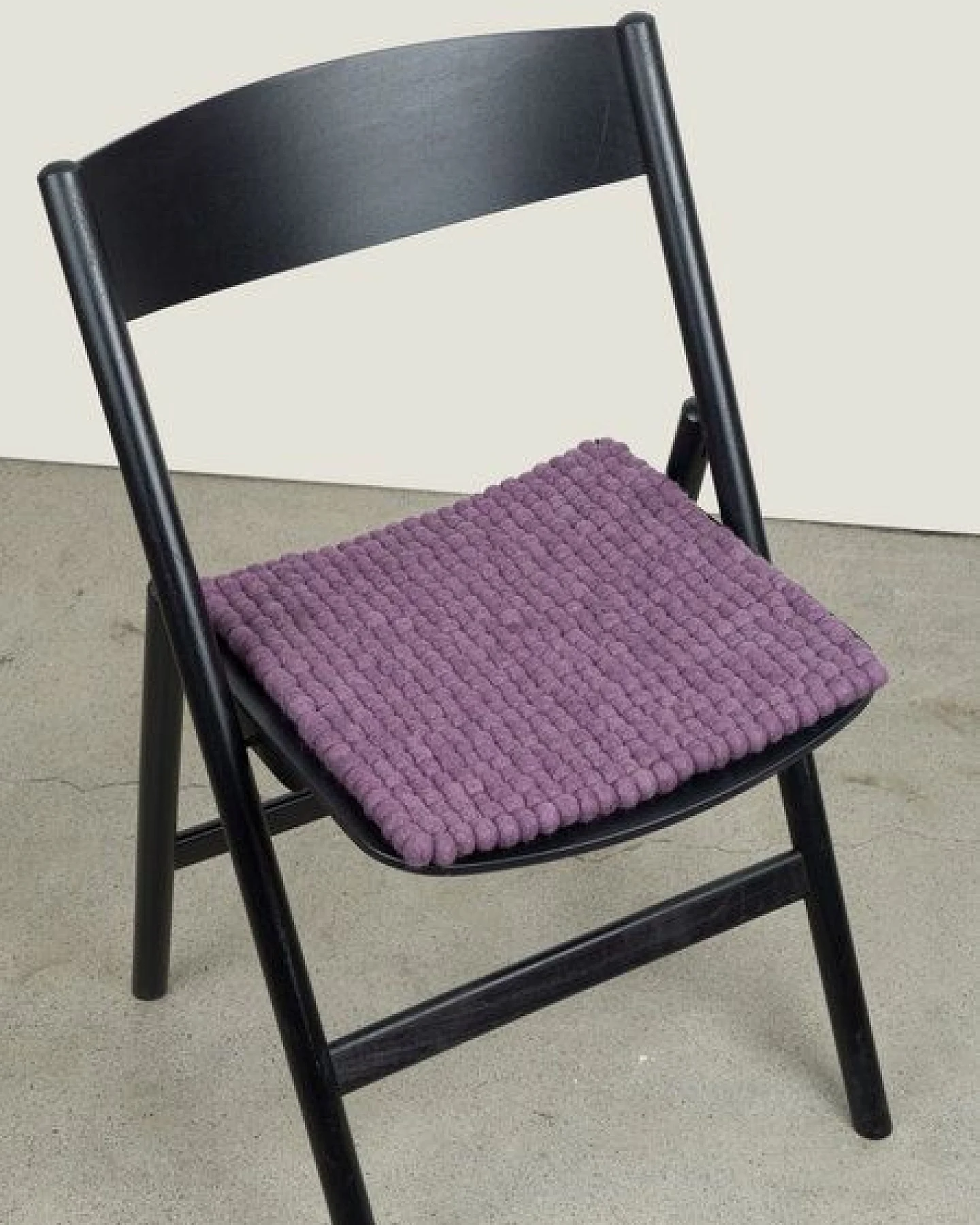 myfelt Filzkugel Sitzauflage (⌀ 36 cm, 36 x 36 cm) – Ansicht 4
