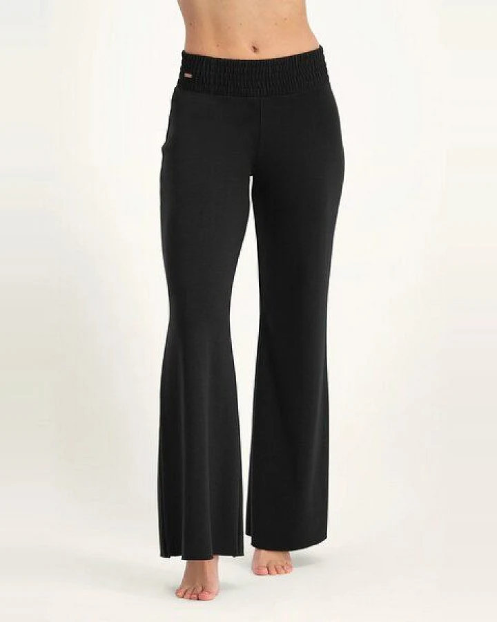 Urban Goddess Weite Yogahose Flow mit Bambus viskose