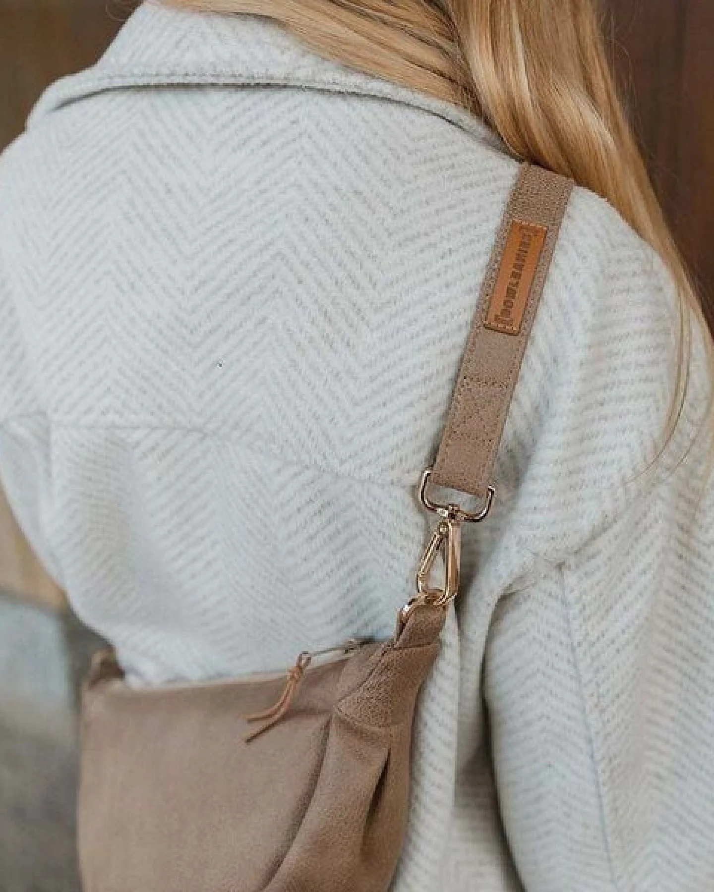 BOWLEANIES TASCHEN Moon Bag aus Lederfaserstoff – Ansicht 4