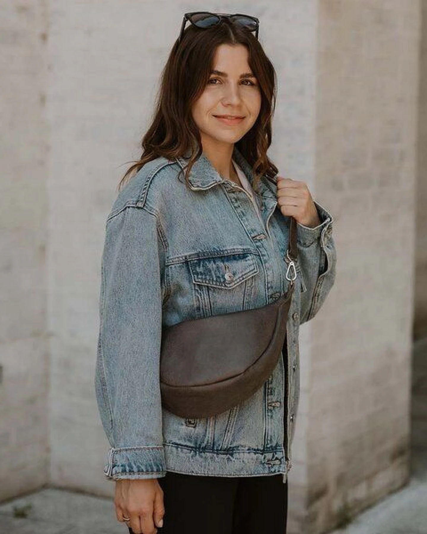 BOWLEANIES TASCHEN Moon Bag aus Lederfaserstoff – Ansicht 2