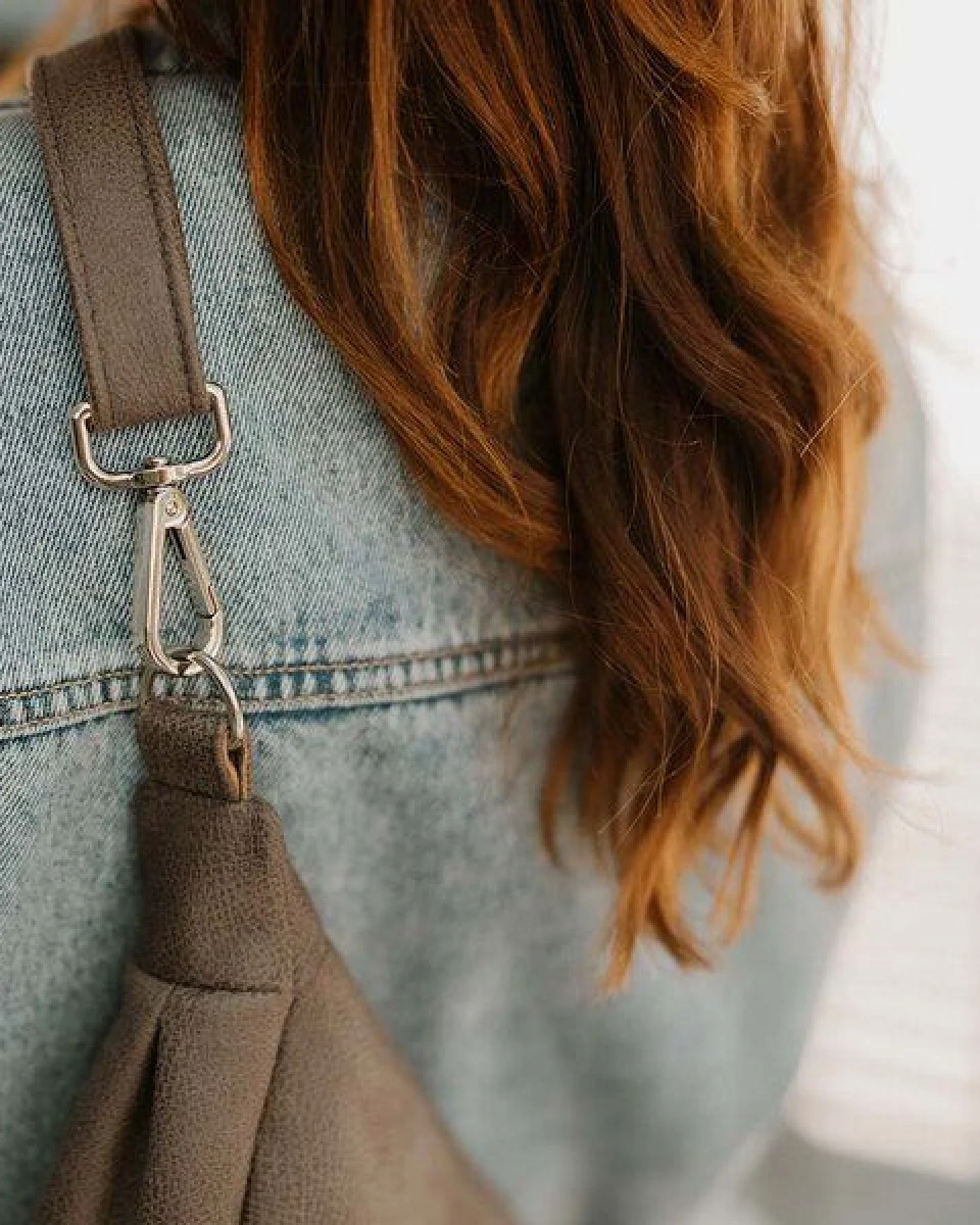 BOWLEANIES TASCHEN Moon Bag aus Lederfaserstoff – Ansicht 3