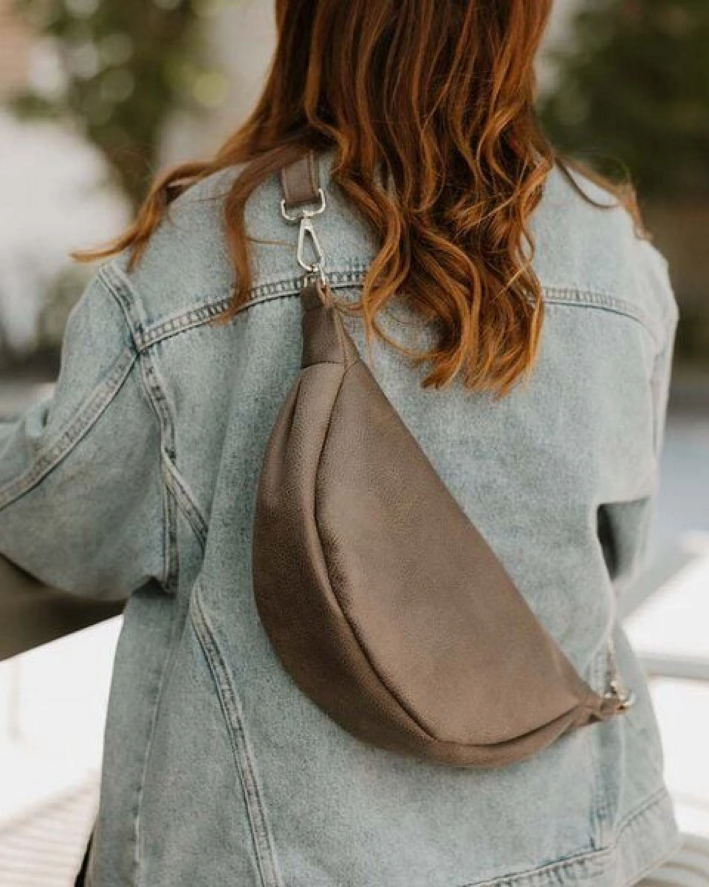 BOWLEANIES TASCHEN Moon Bag aus Lederfaserstoff – Ansicht 4