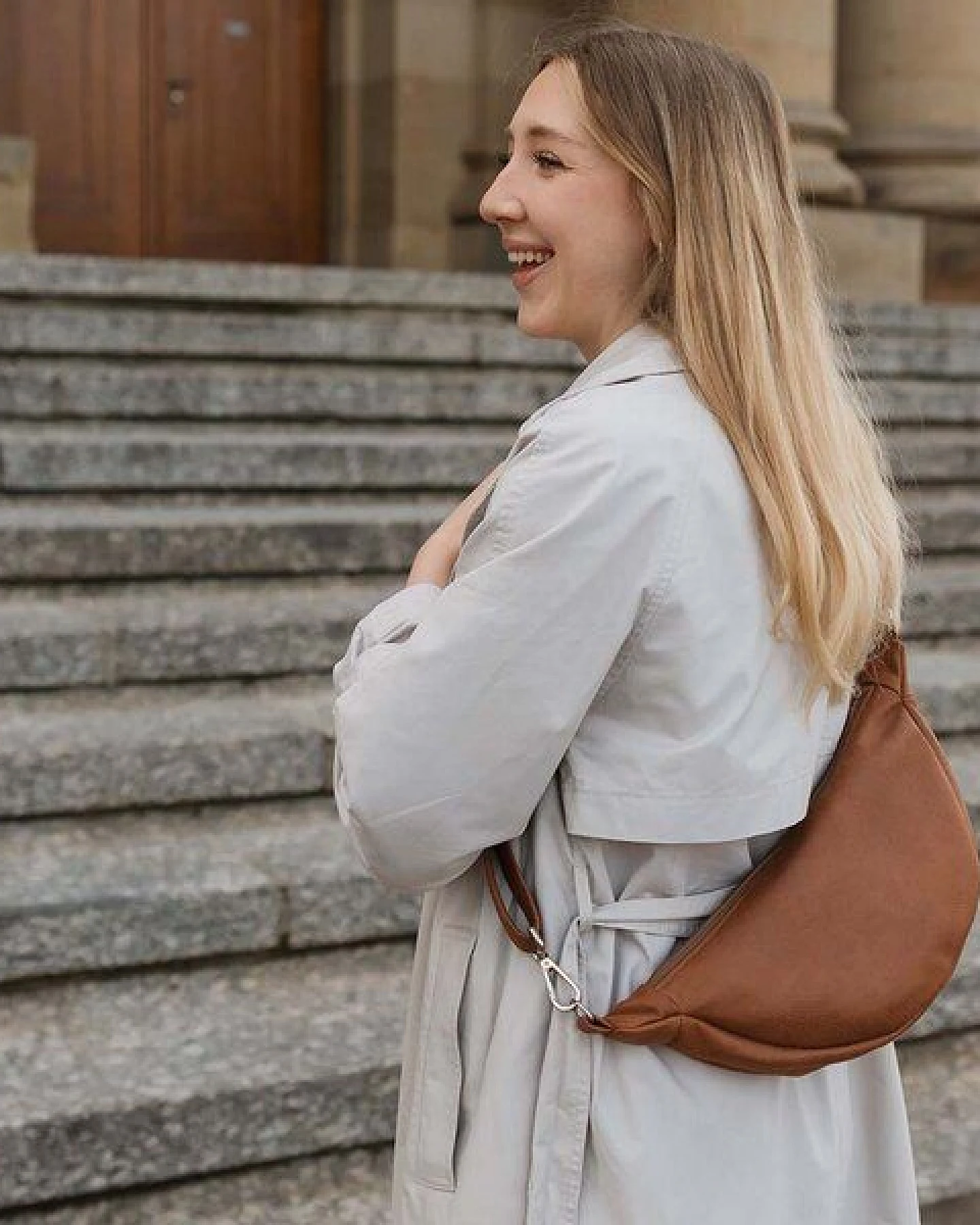BOWLEANIES TASCHEN Moon Bag aus Lederfaserstoff – Ansicht 2