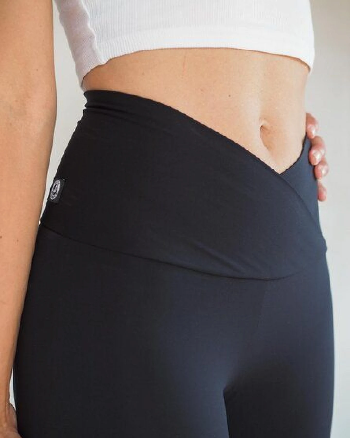 Arctic Flamingo Damen Schlaghose Leggins mit Schlitz und V-Bund, mit verbesserter biologischer Abbaubarkeit – Ansicht 2