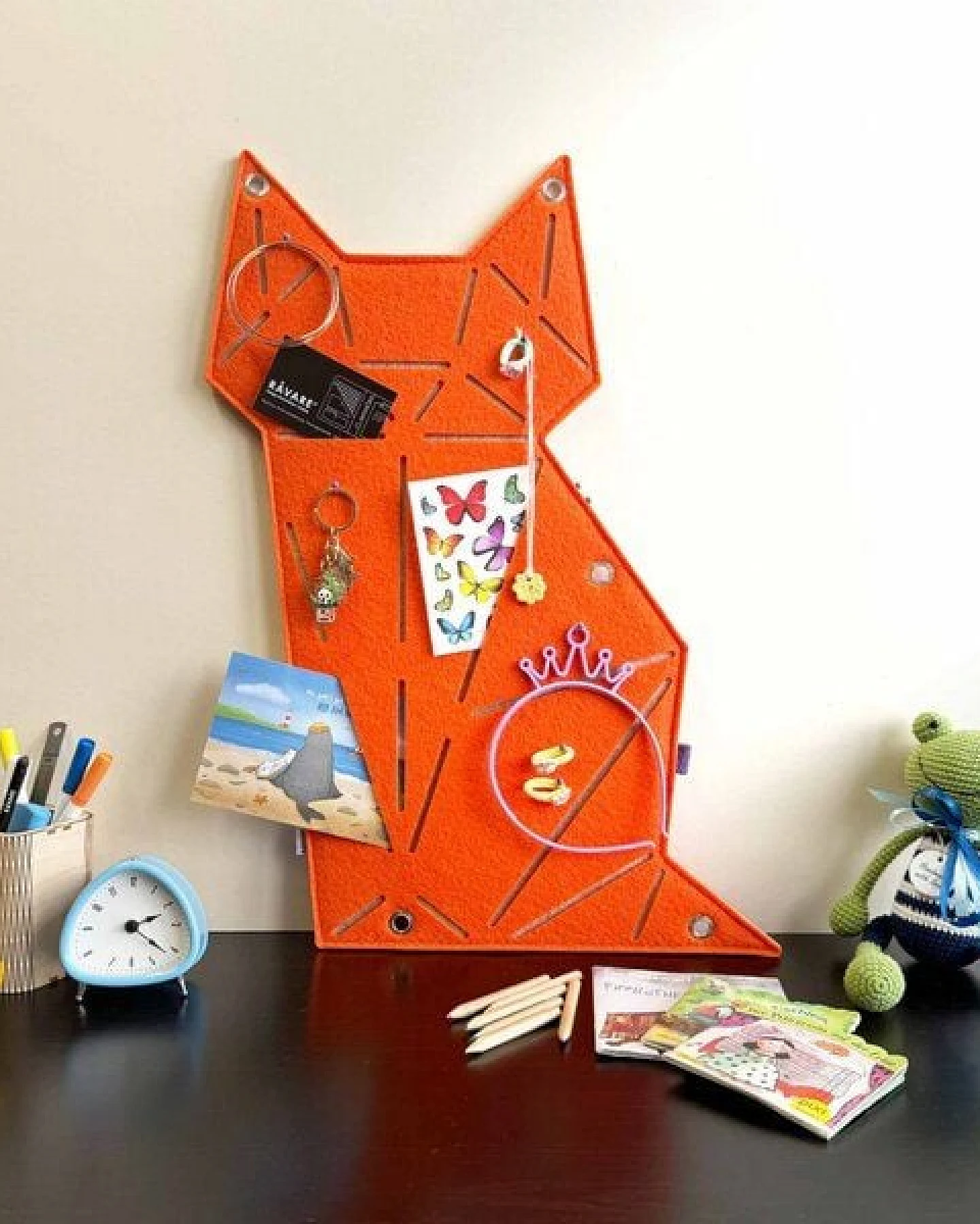 Katzen-Pinnwand zum Stecken & Pinnen für Kinderzimmer von RÅVARE (KAT) – Ansicht 2