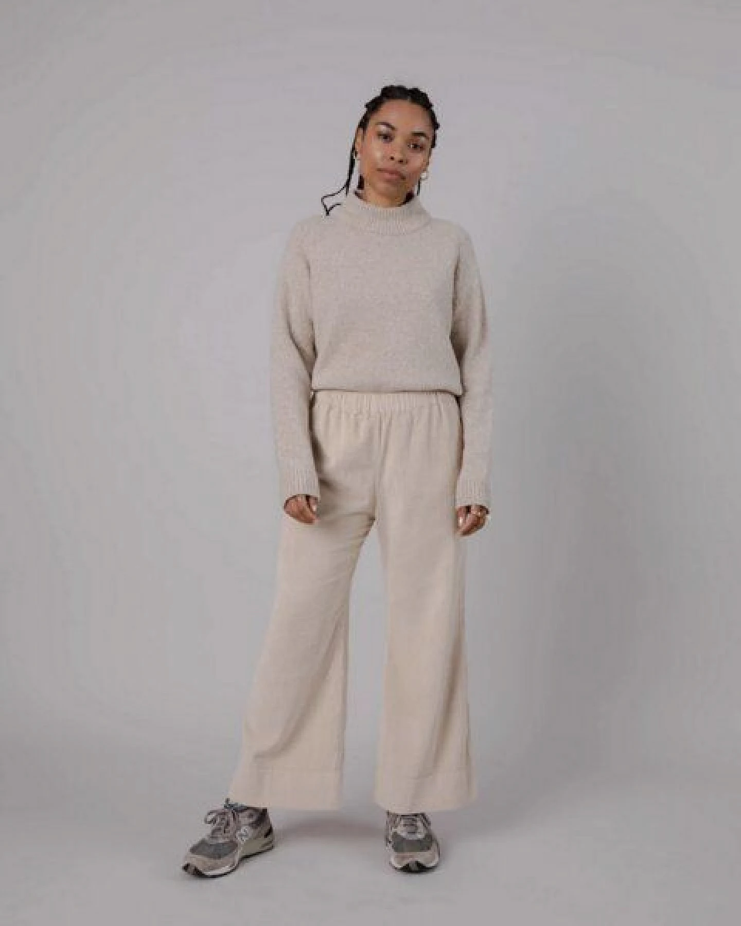 Brava Fabrics Perkins Wool Cropped Sweater Beige – Ansicht 2