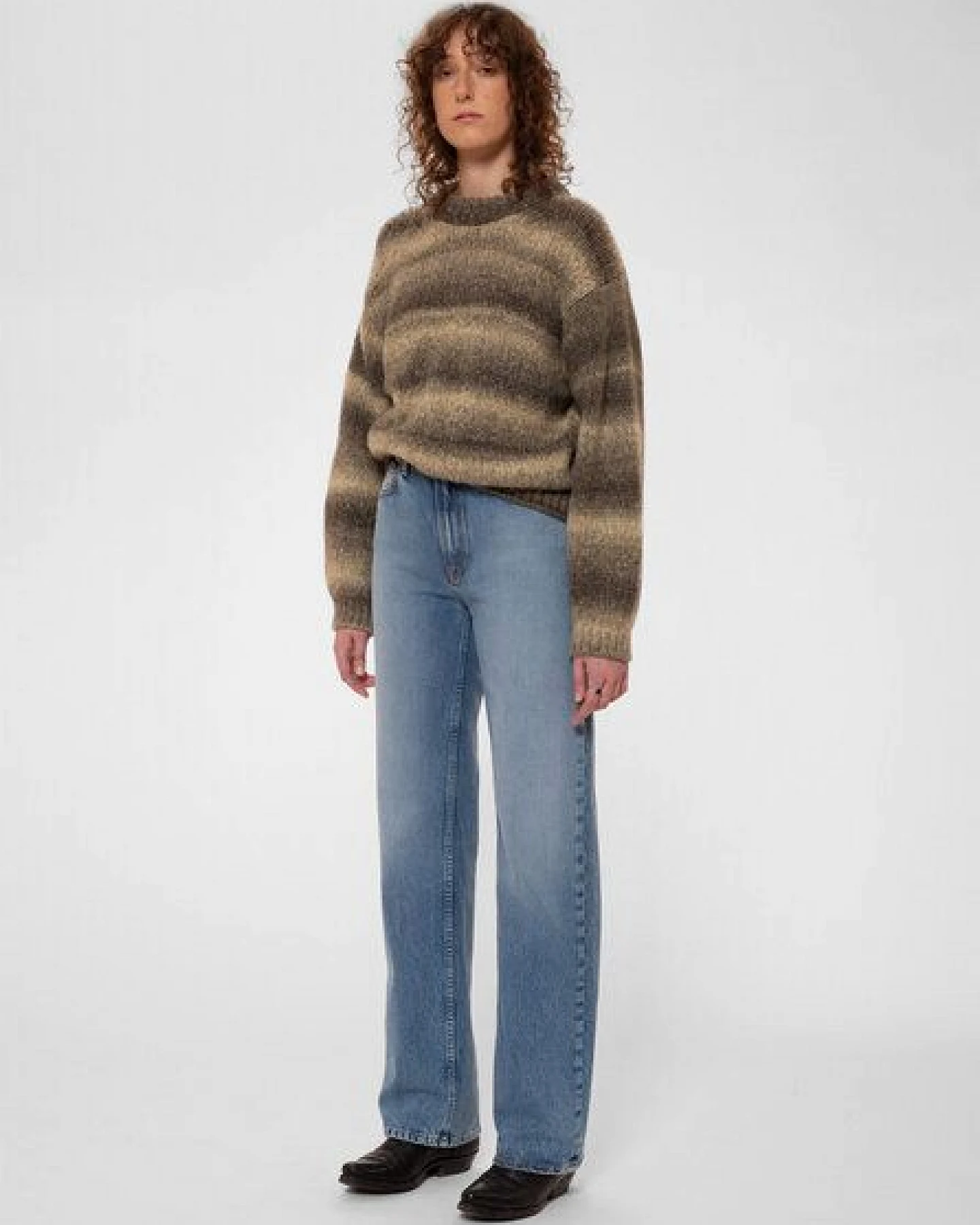 Nudie Jeans Strickpullover - Rosa Fuzzy Knit - aus Bio Wollmix – Ansicht 2