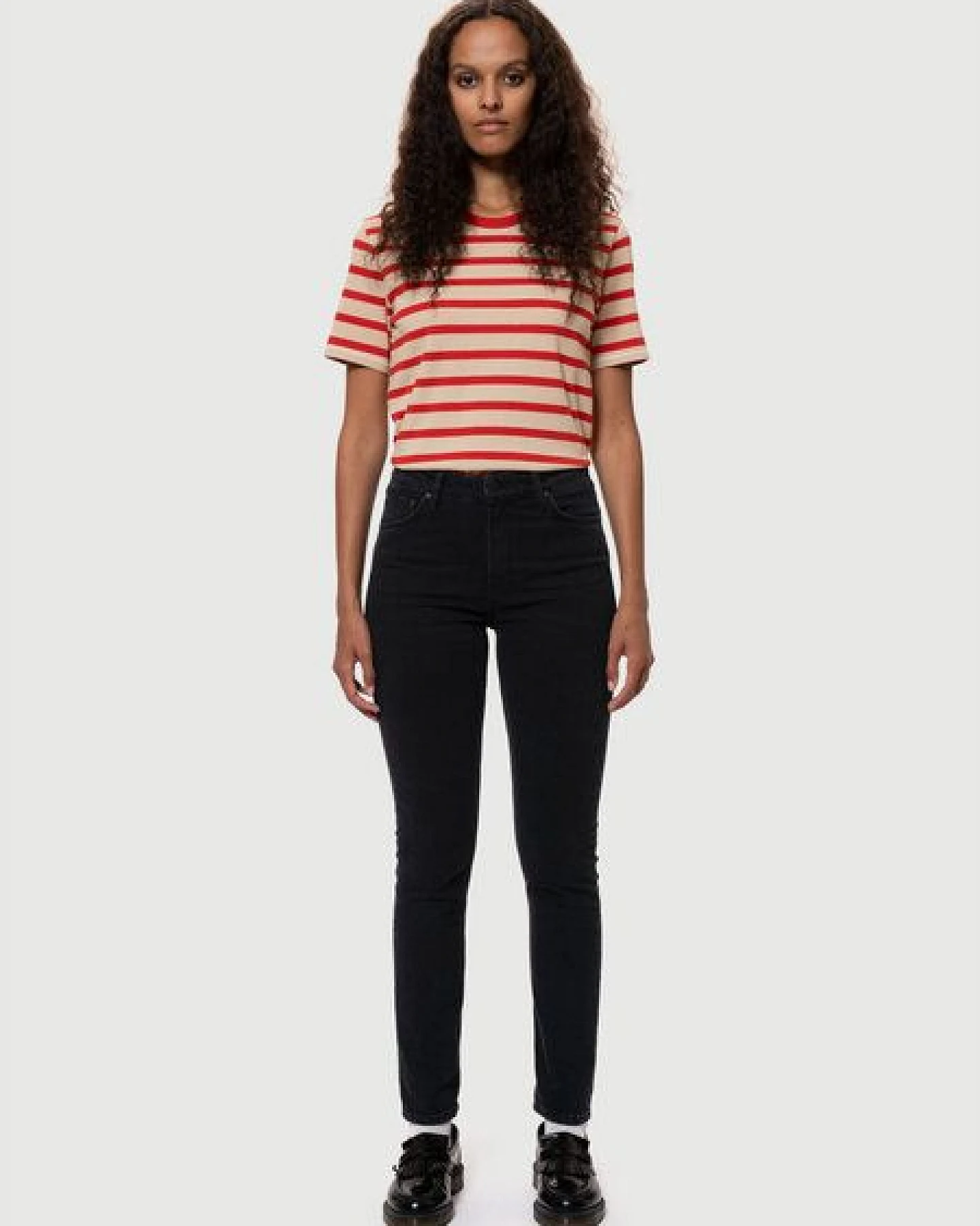 Nudie Jeans Mellow Mae - So Black – Ansicht 2