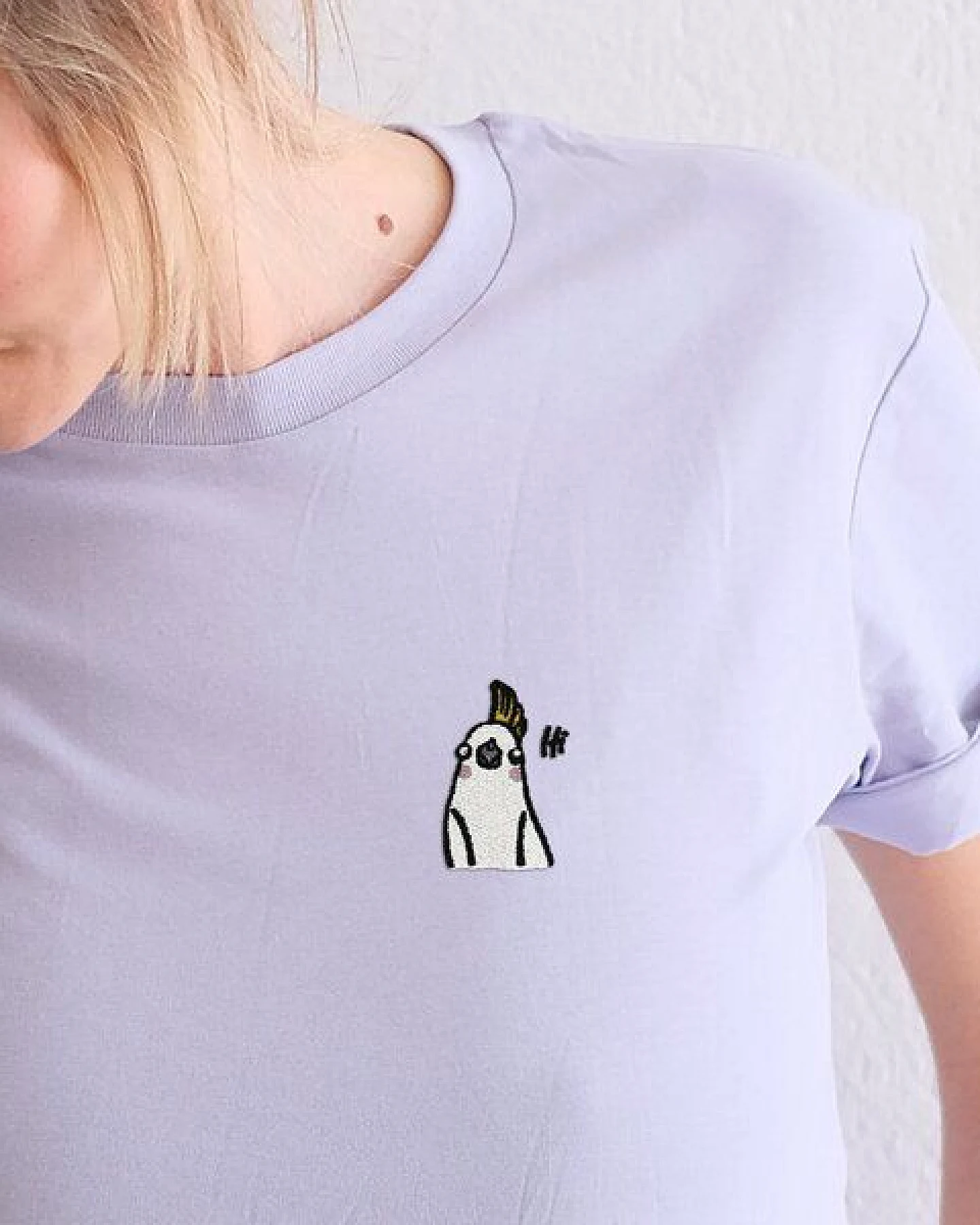 Besticktes T-Shirt – Heidi der Nymphensittich – LIGARTI Tiermanufaktur – Ansicht 4