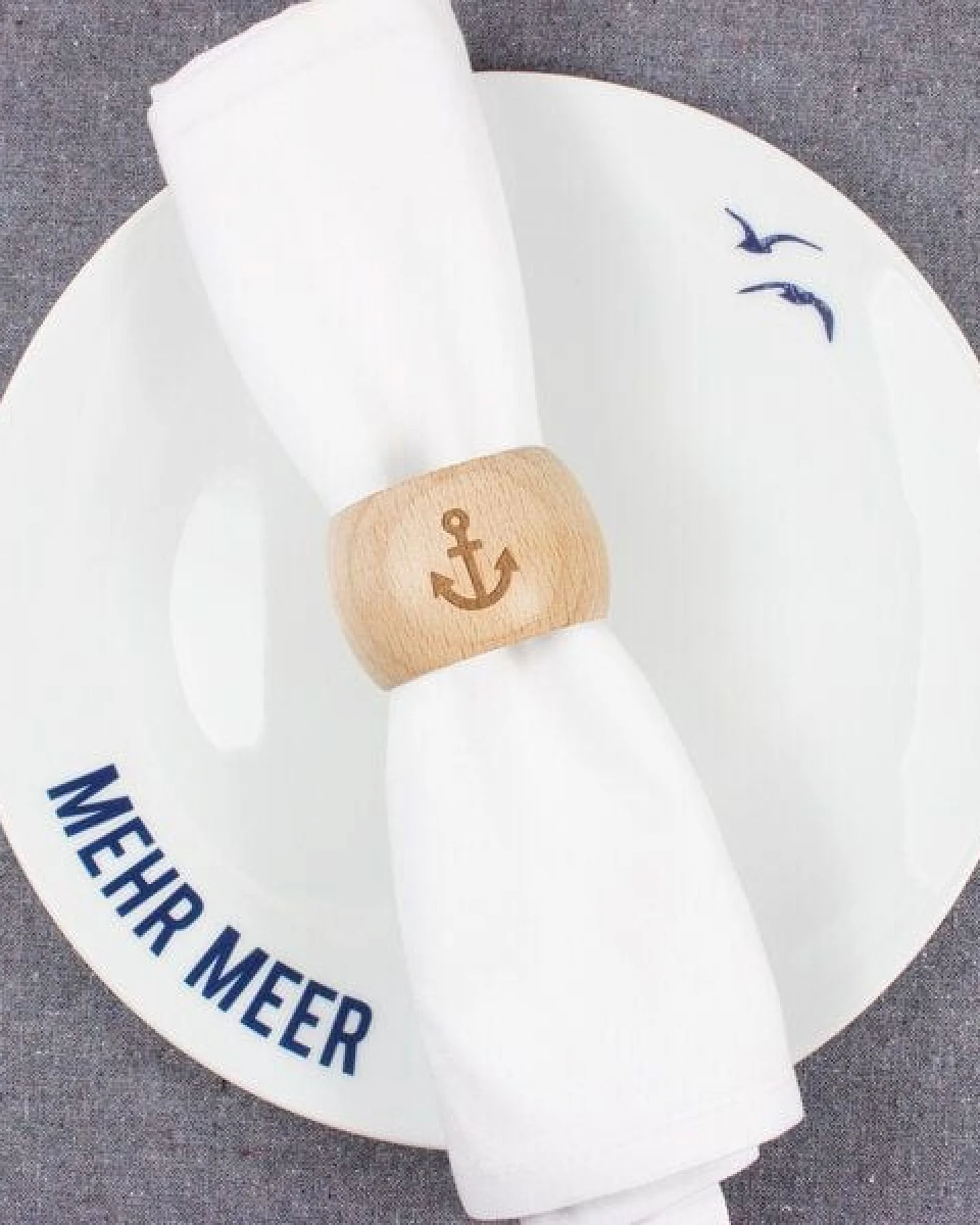 Bow & Hummingbird 2 in 1 Serviettenring und Eierbecher Anker aus nachhaltigem Buchenholz – Ansicht 3