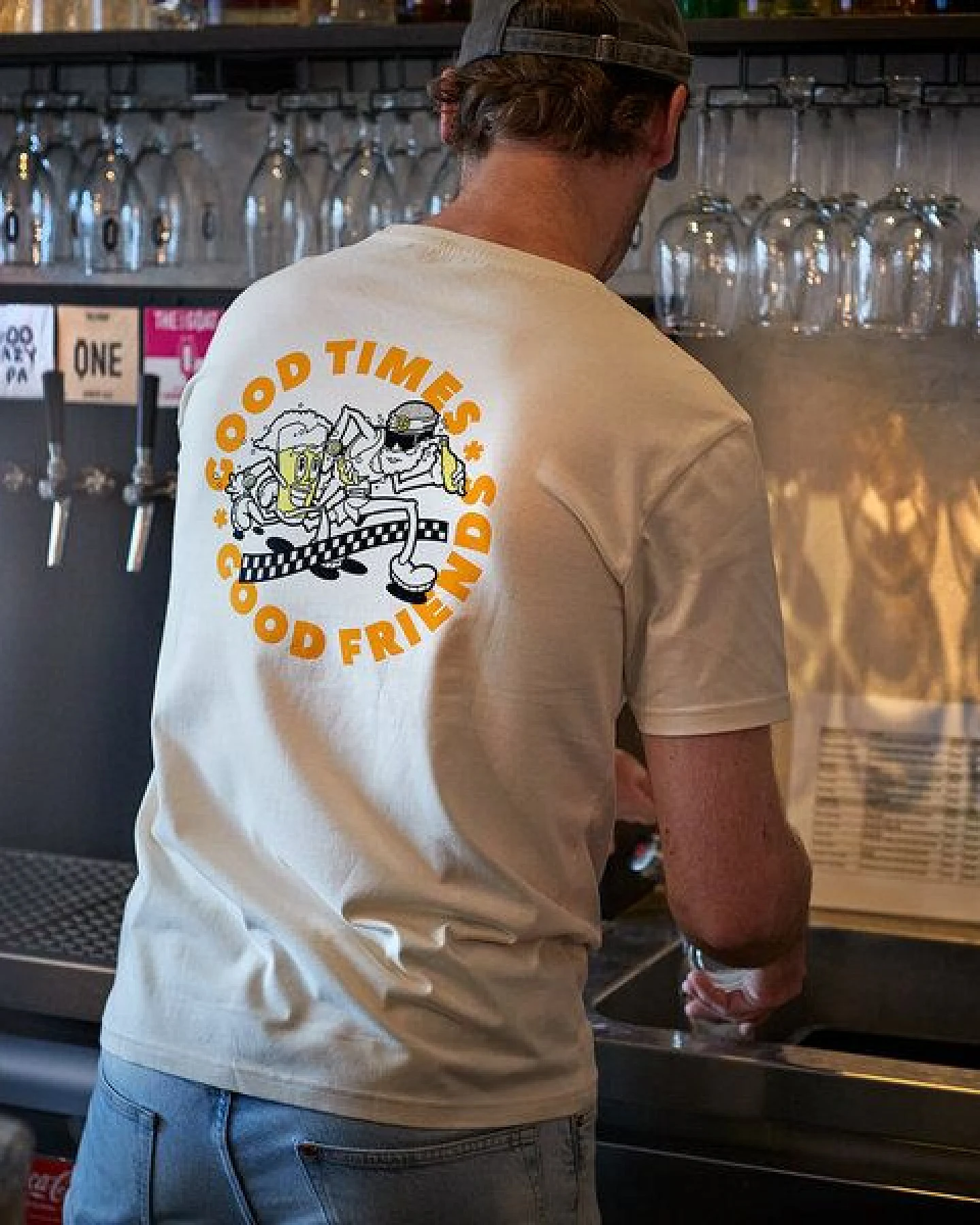 runamics Good Times Good Friends T-Shirt, Biobaumwolle, unisex, undyed – Ansicht 3