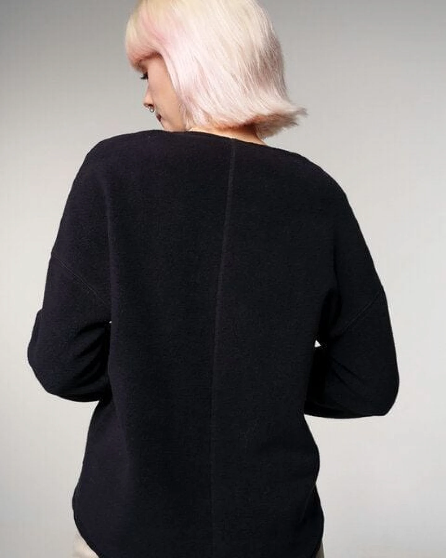 Alma & Lovis Kuscheliger Teddy-Sweater aus Organic Cotton – Ansicht 4