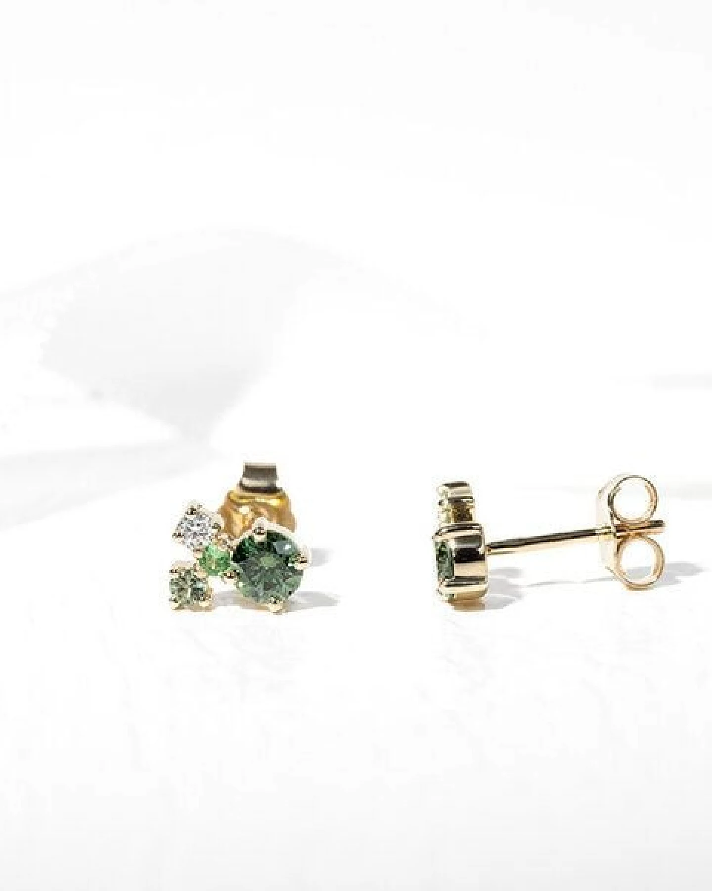 Eppi Cluster Schmuckset mit grünen Diamanten und Edelsteinen Halli – Ansicht 3