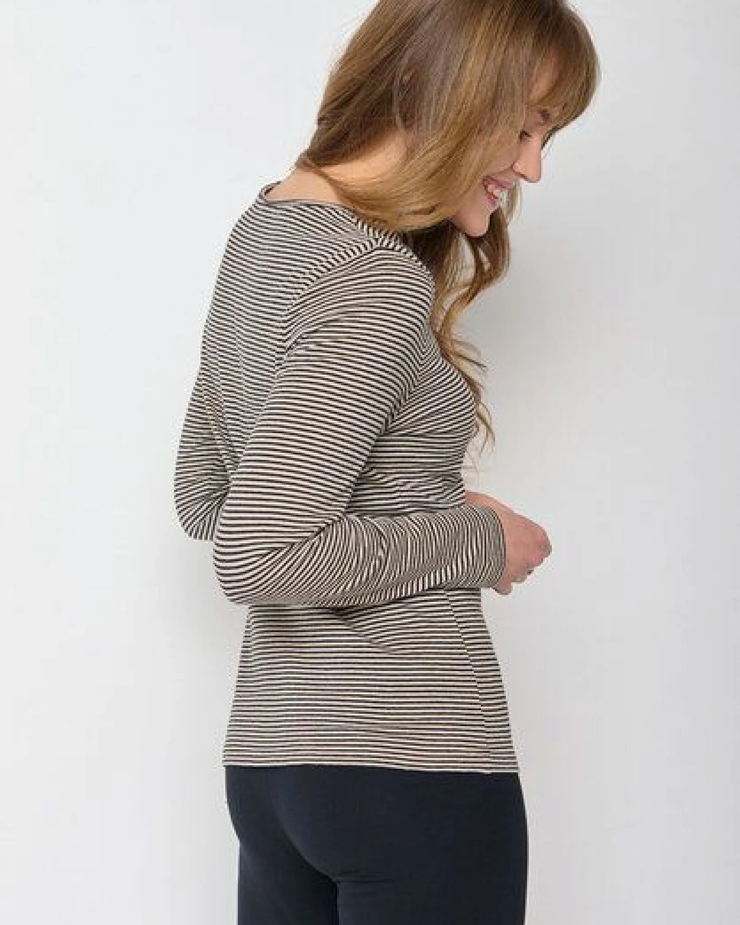 GREENBOMB Basic Yummy - Sportliches Longsleeve aus Bio-Baumwolle / GOTS / Fair & Vegan – Ansicht 3
