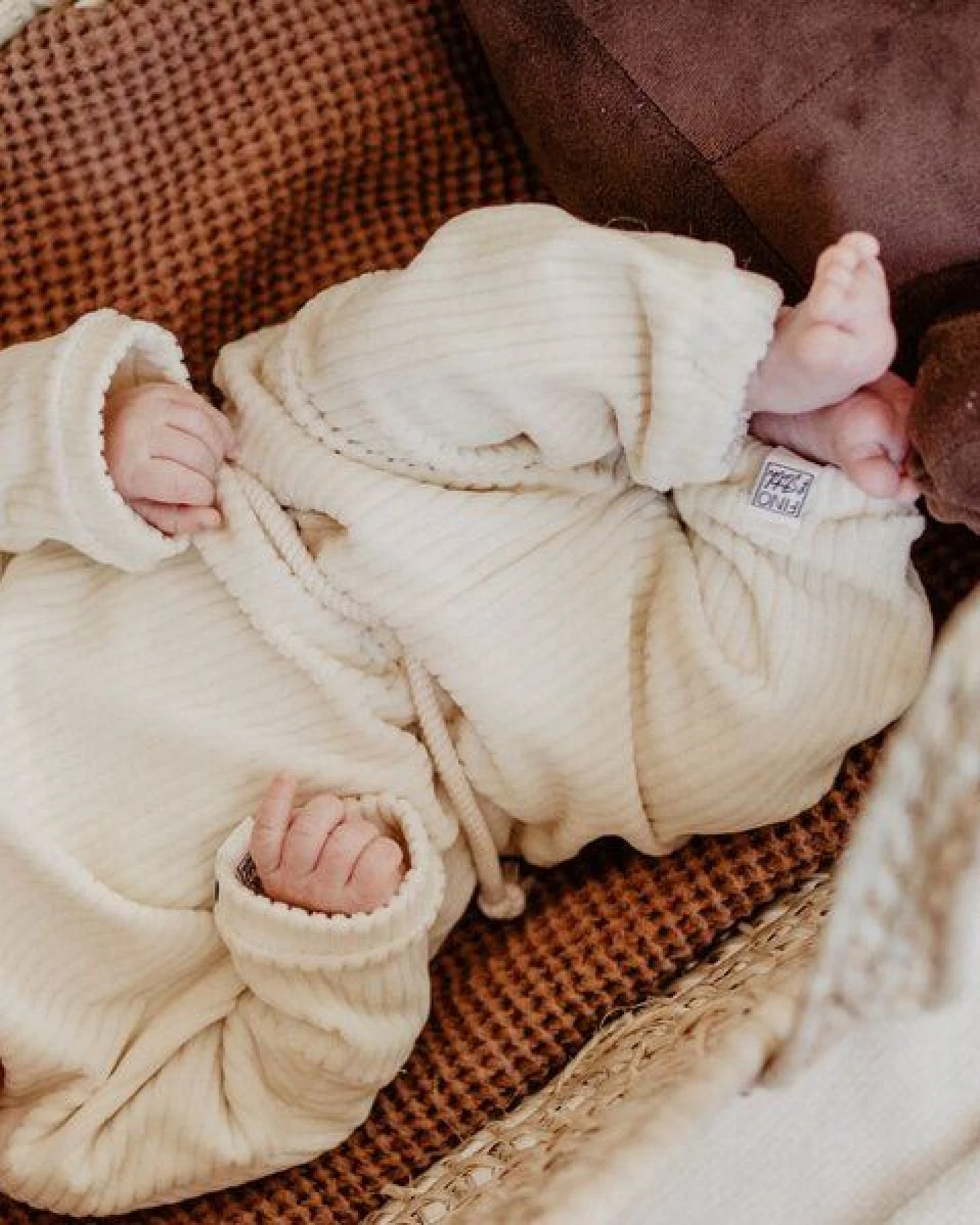 FINO & Stitch DIY Nähset Jogger Pants Cord Bio-Baumwolle - zugeschnitten – Ansicht 3