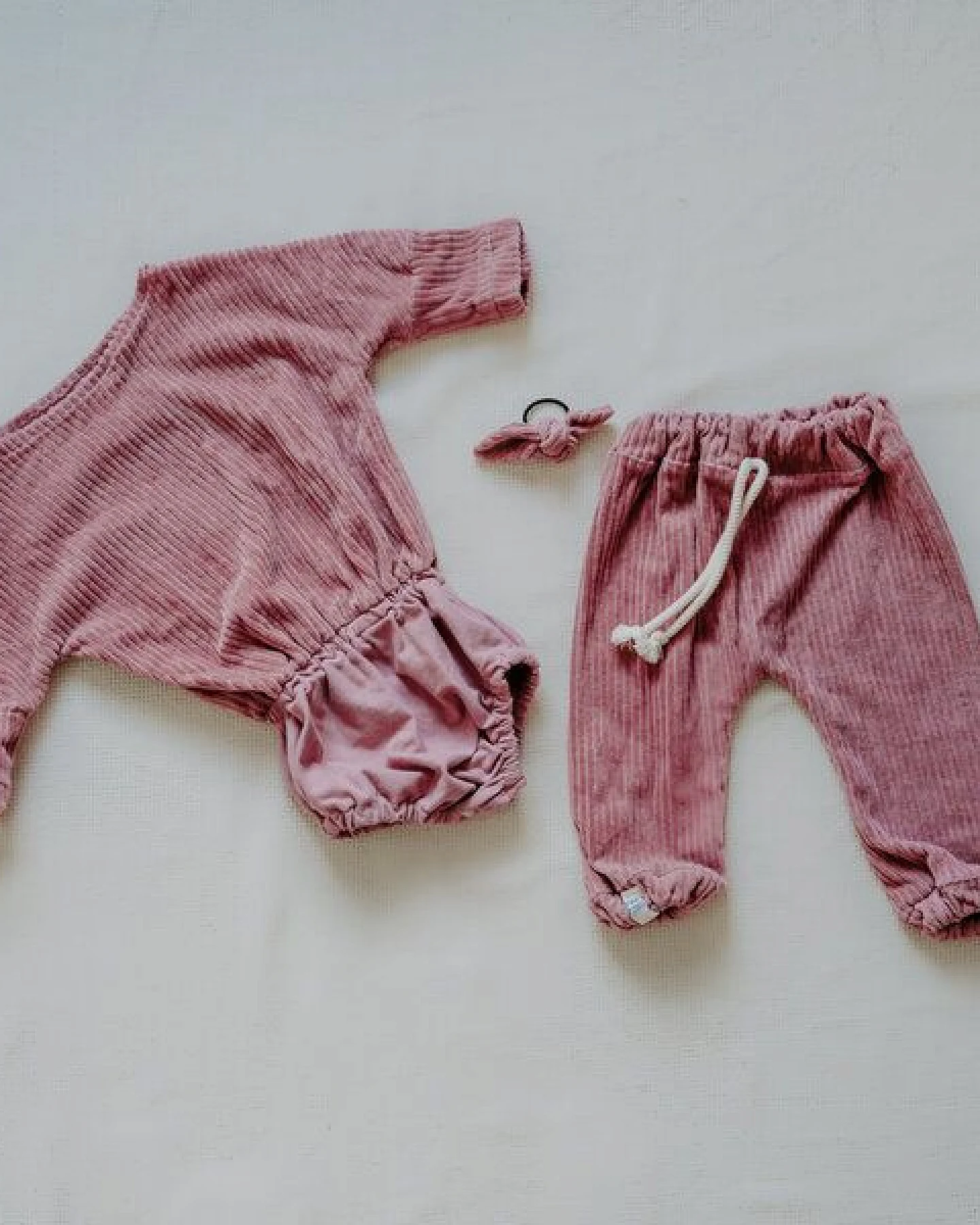 FINO & Stitch DIY Nähset Jogger Pants Cord Bio-Baumwolle - zugeschnitten – Ansicht 4