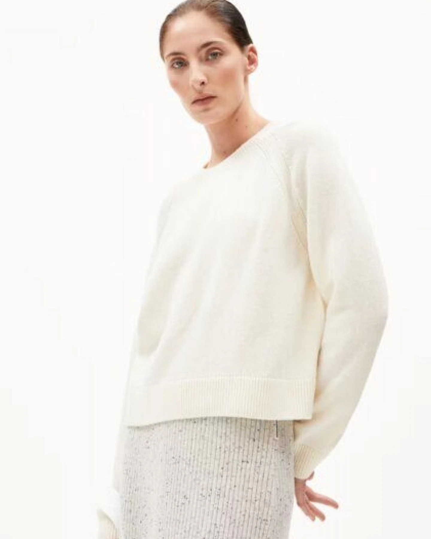 ARMEDANGELS DILIRIAA REGLANA Damen Pullover aus recyclem Bio-Woll Mix – Ansicht 2