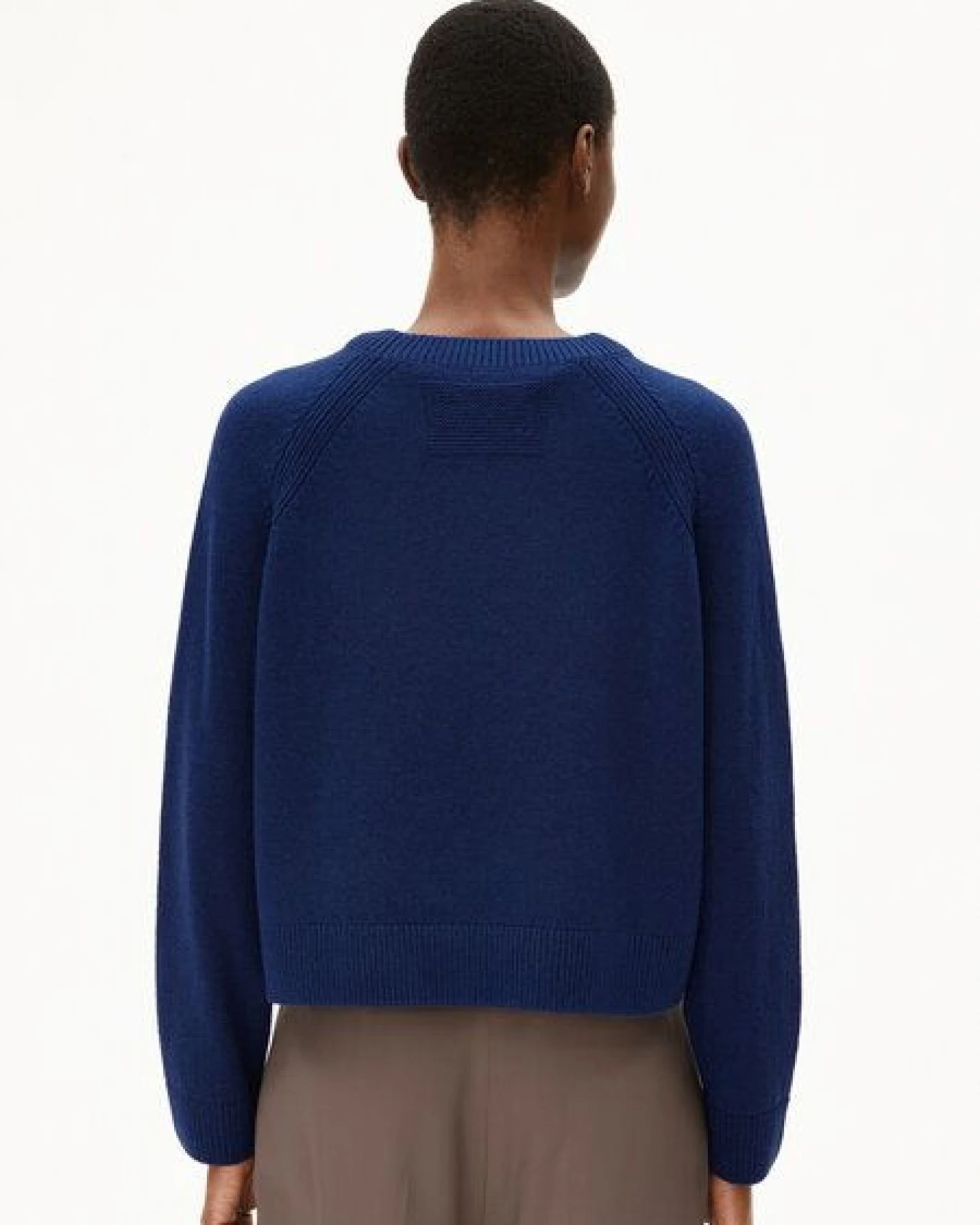 ARMEDANGELS DILIRIAA REGLANA Damen Pullover aus recyclem Bio-Woll Mix – Ansicht 4