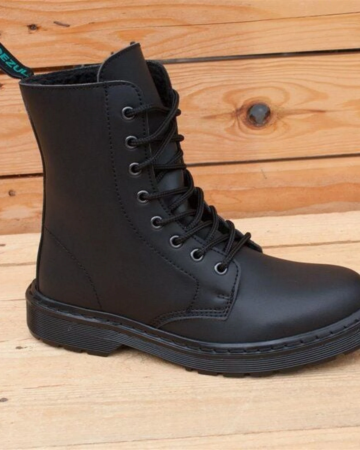 Shoezuu Vegan Shoezuu 8 Eye Winter Boots black monochrome – Ansicht 3