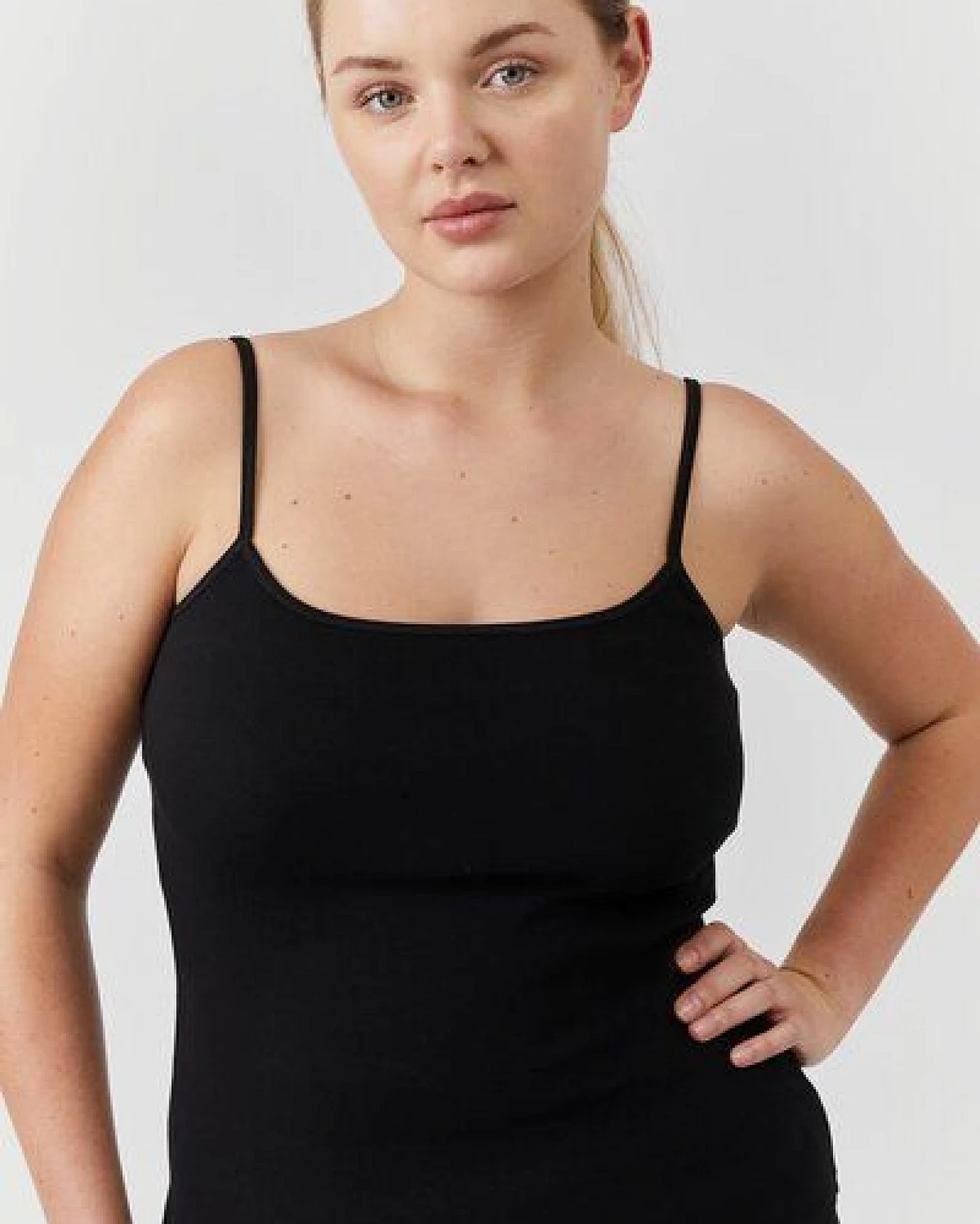 The Slow Label Hochwertiges Tank Top aus festem Baumwollstoff – Ansicht 2