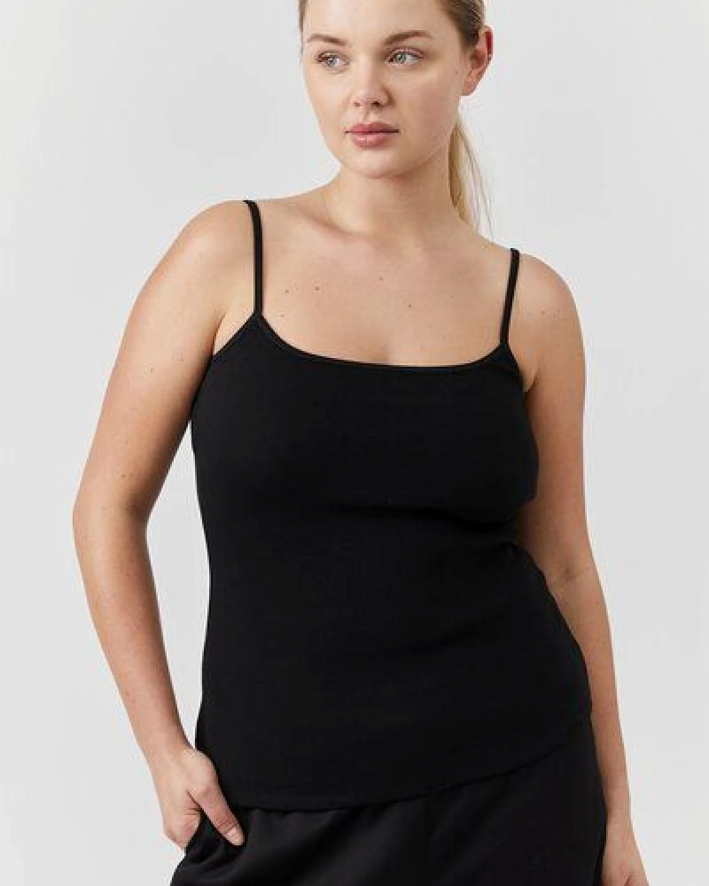 The Slow Label Hochwertiges Tank Top aus festem Baumwollstoff – Ansicht 3