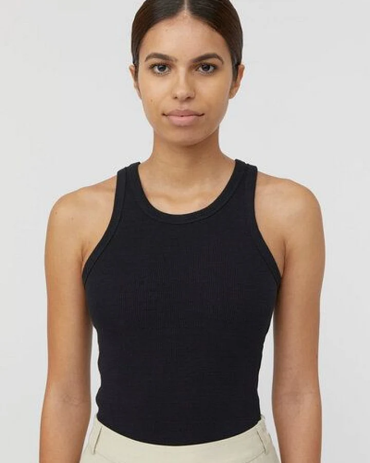 The Slow Label Geripptes Tank Top aus Bio- und recycelter Baumwolle / Wendbar