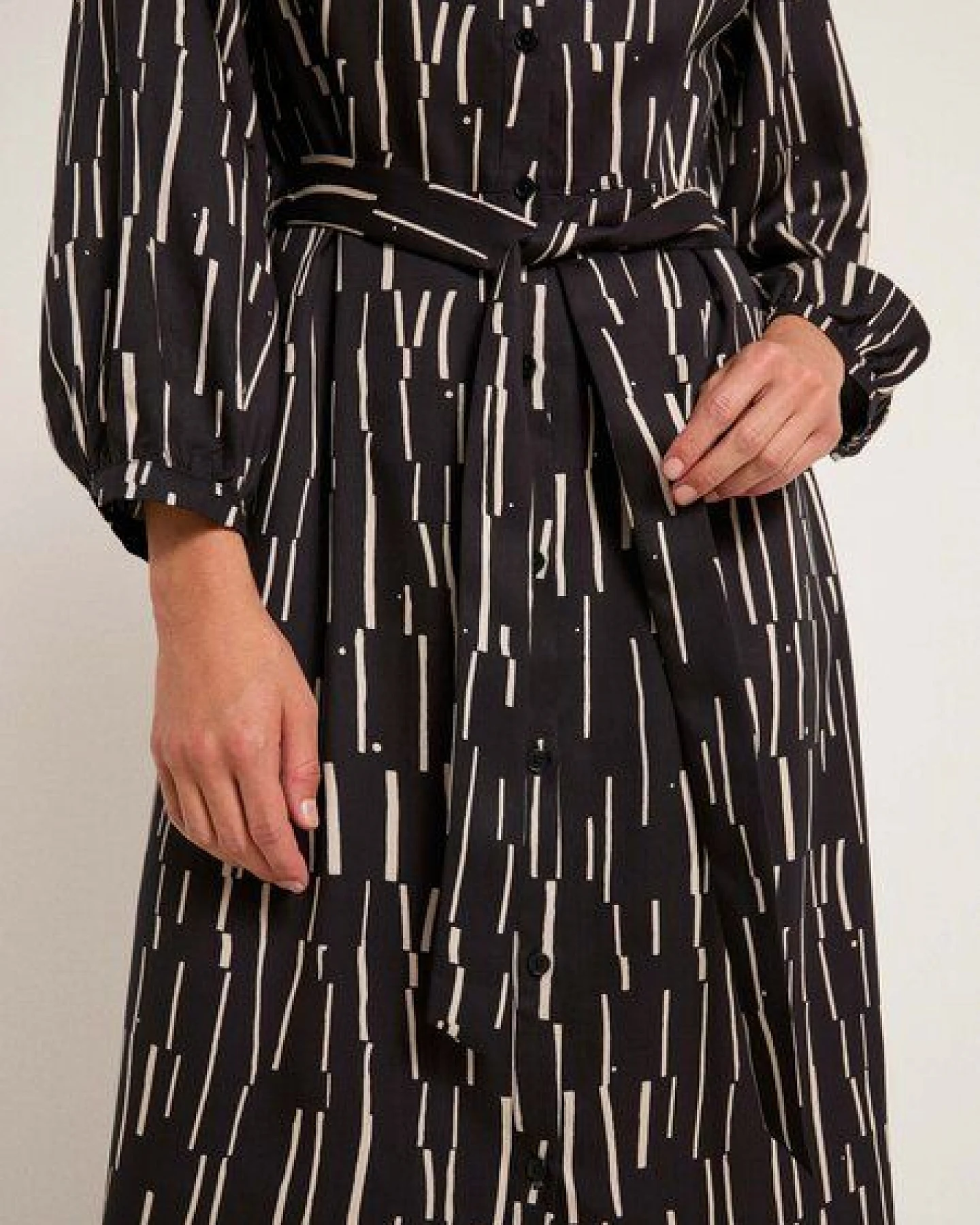 LANIUS Midikleid Print Irregular aus TENCEL Lyocell – Ansicht 4