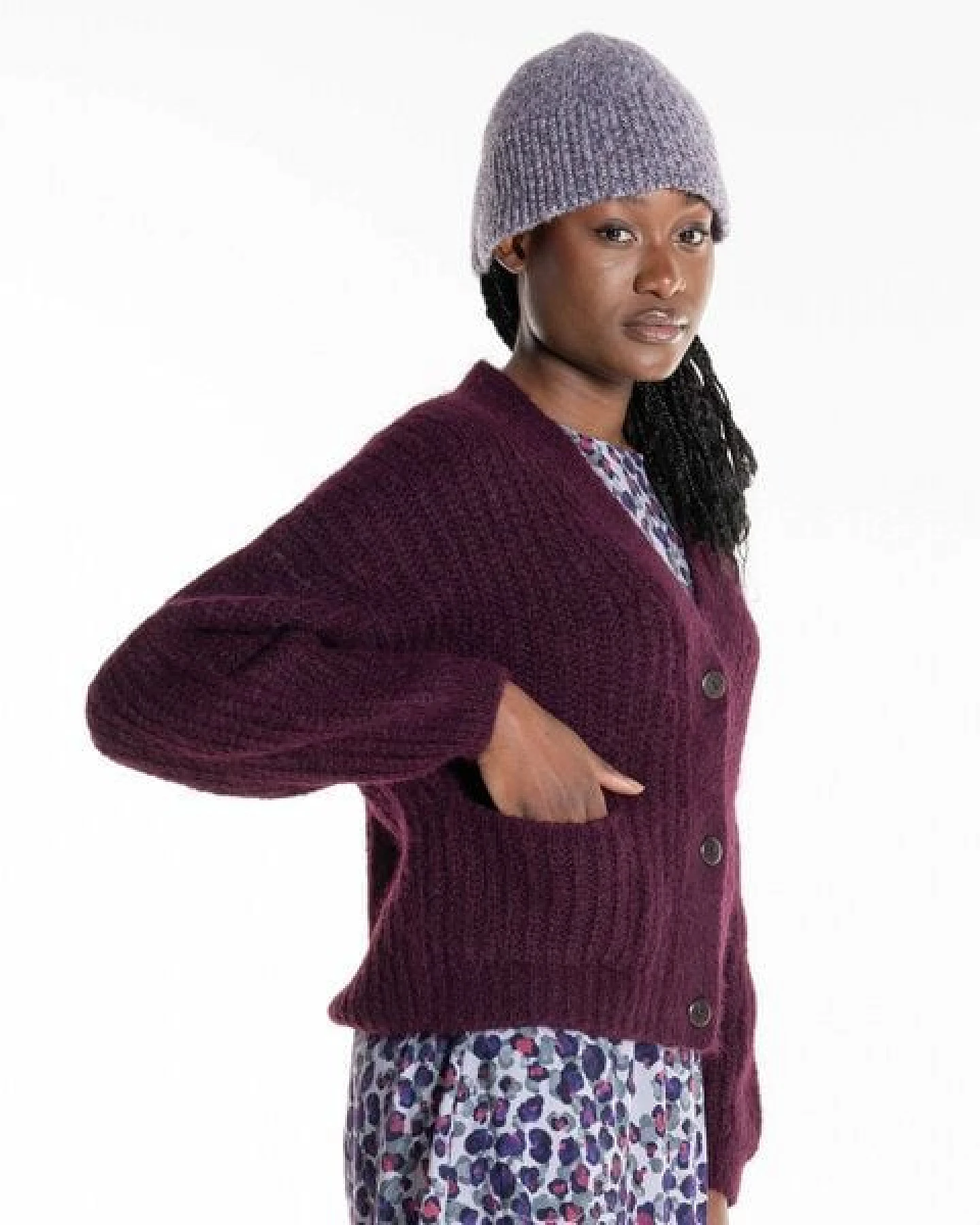 Alma & Lovis Cardigan im Grandpa-Style mit kuscheligem Alpaka-Mix – Ansicht 3